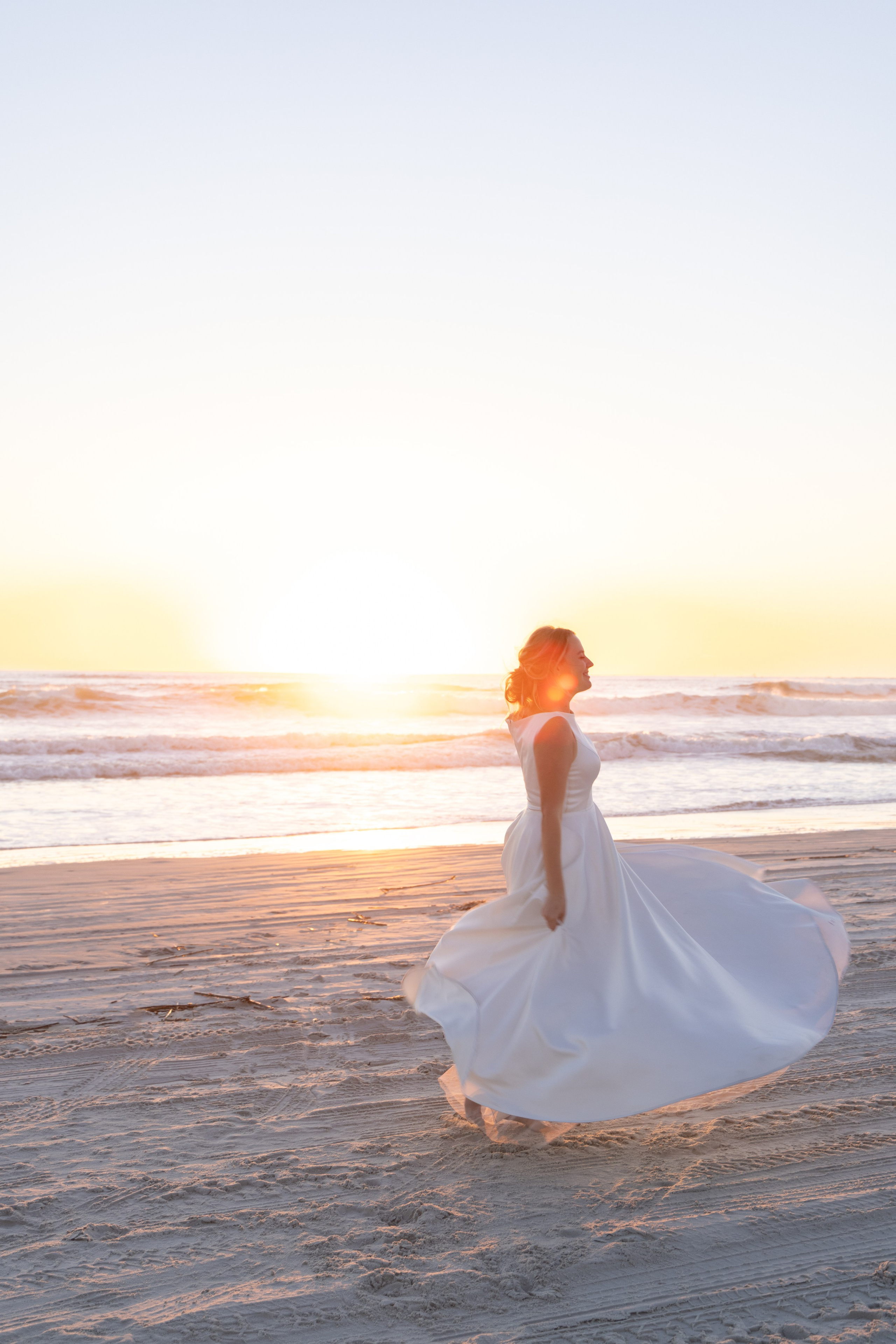 Wedding photography. Eikanmedia | Photographer and videographer capturing weddings, families, engagements, pregnancy & newborns | Vancouver, WA | USA