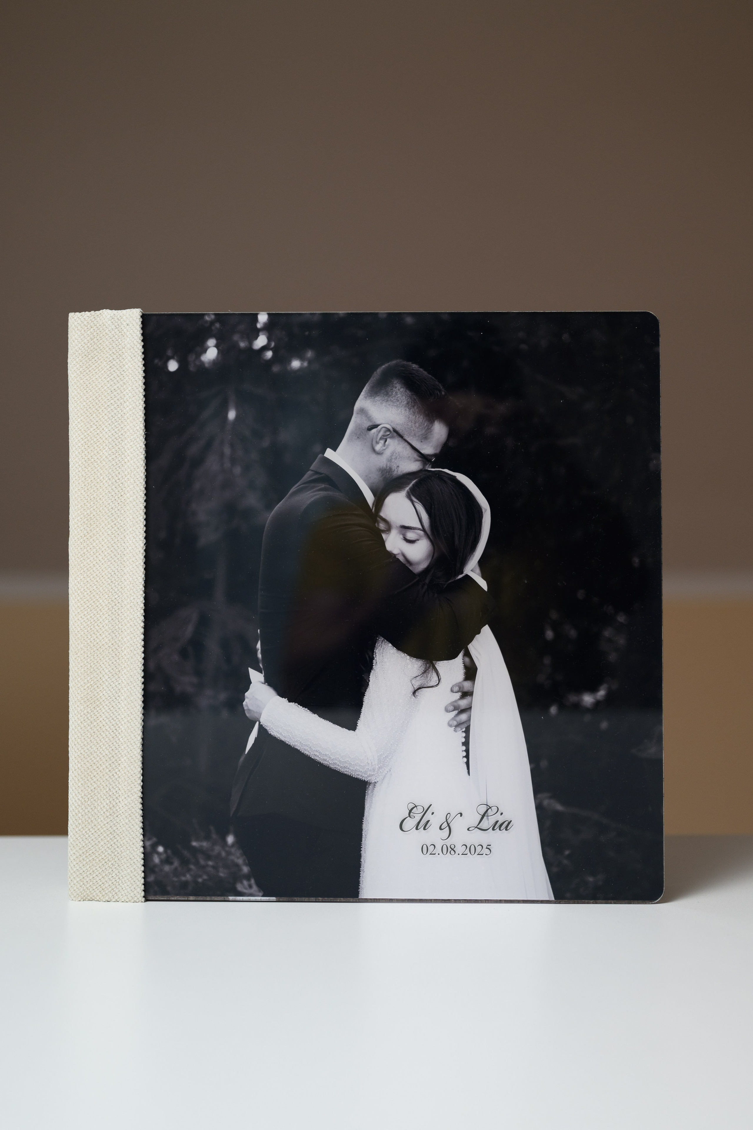 Albume foto - Wedding Box din lemn. Valentin Melen - fotograf de nunta 🤍