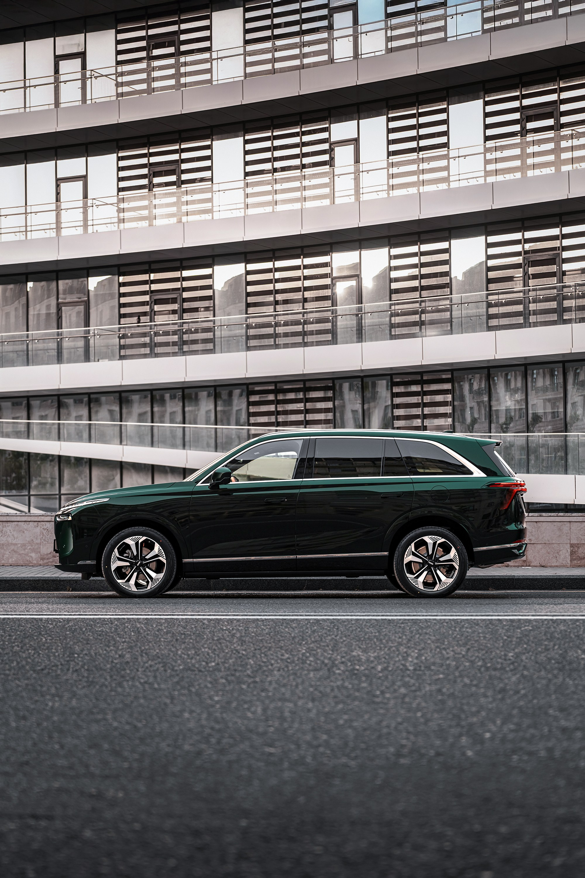 GWM WEY. WORLDWIDE COMMERCIAL AUTOMOTIVE PHOTOGRAPHER