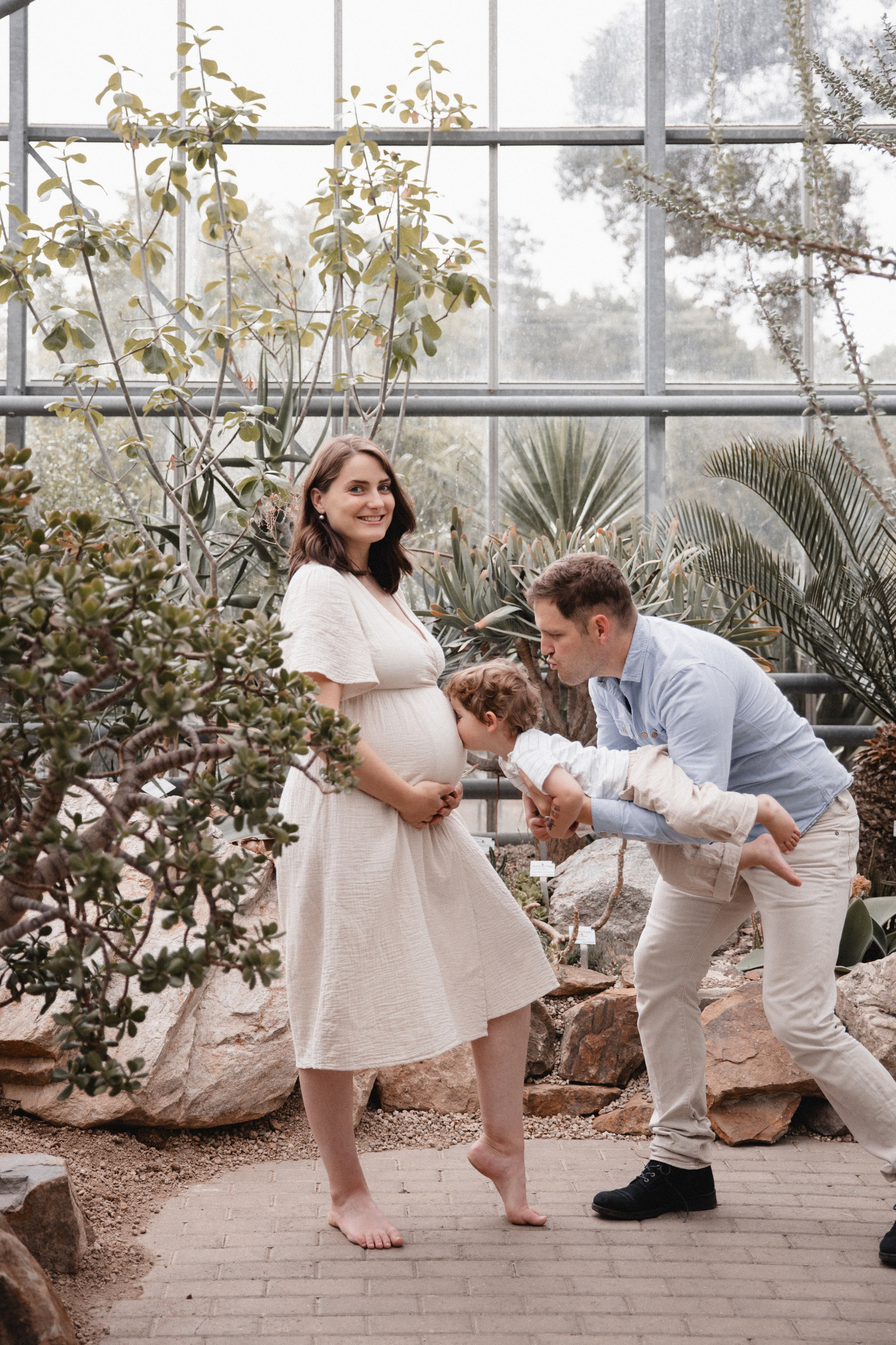 Babybauch Shooting im Botanischen Garten Bochum | Reiche Fotografie. Hochzeitsfotografin Bochum | Halyna Reiche Fotografie NRW