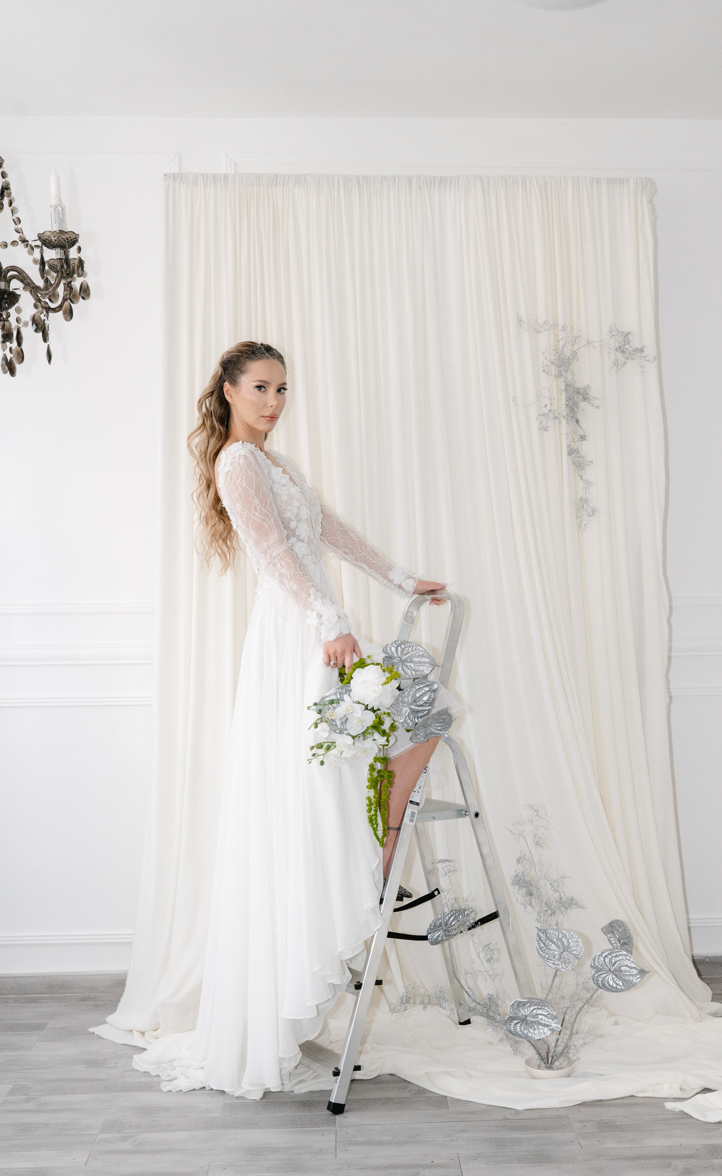 Bride with a concept silver Chrome. Alexandra Hanu Photographer