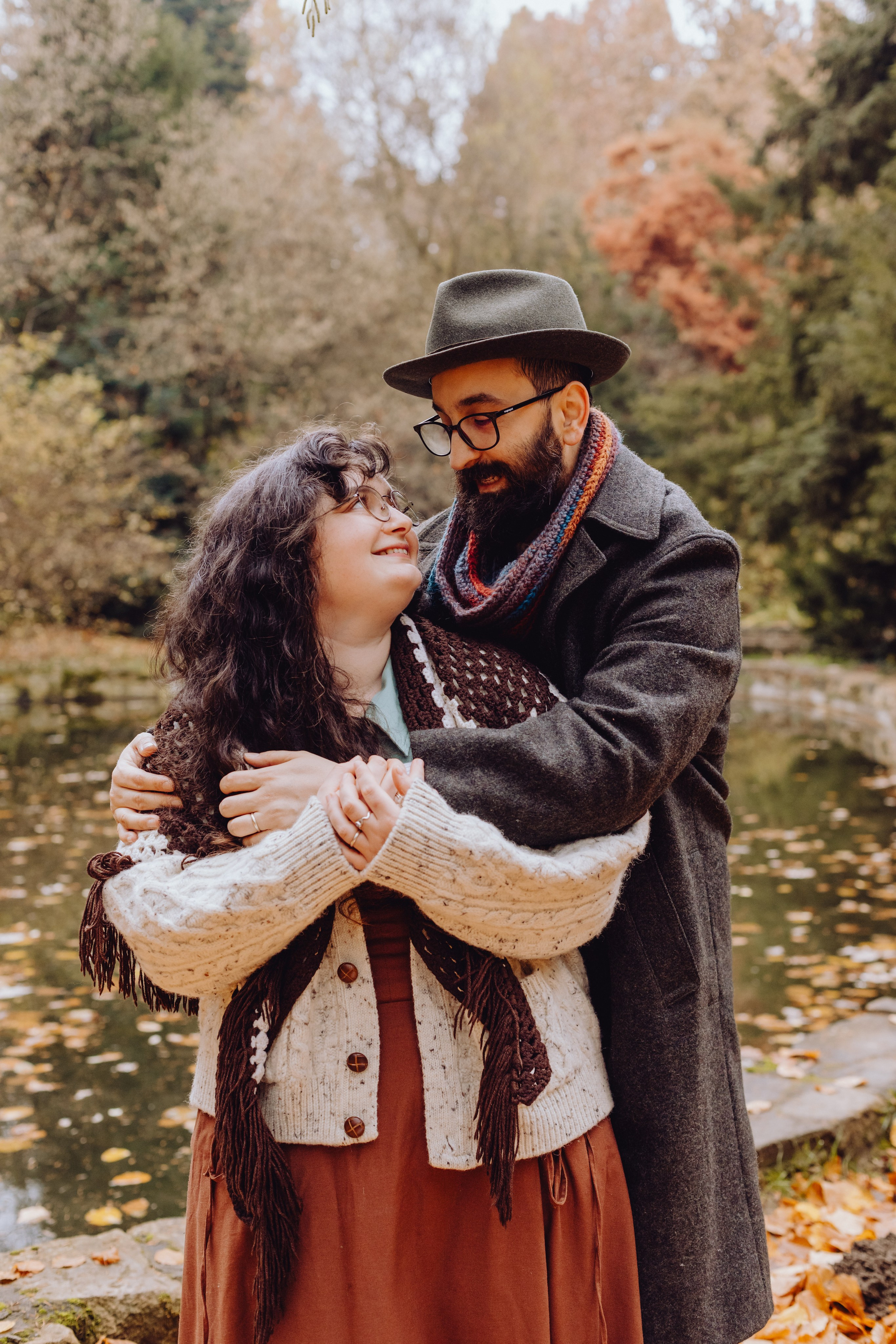 Alex & Lavinia. Wedding & couple photographer from Romania Rut Vetan