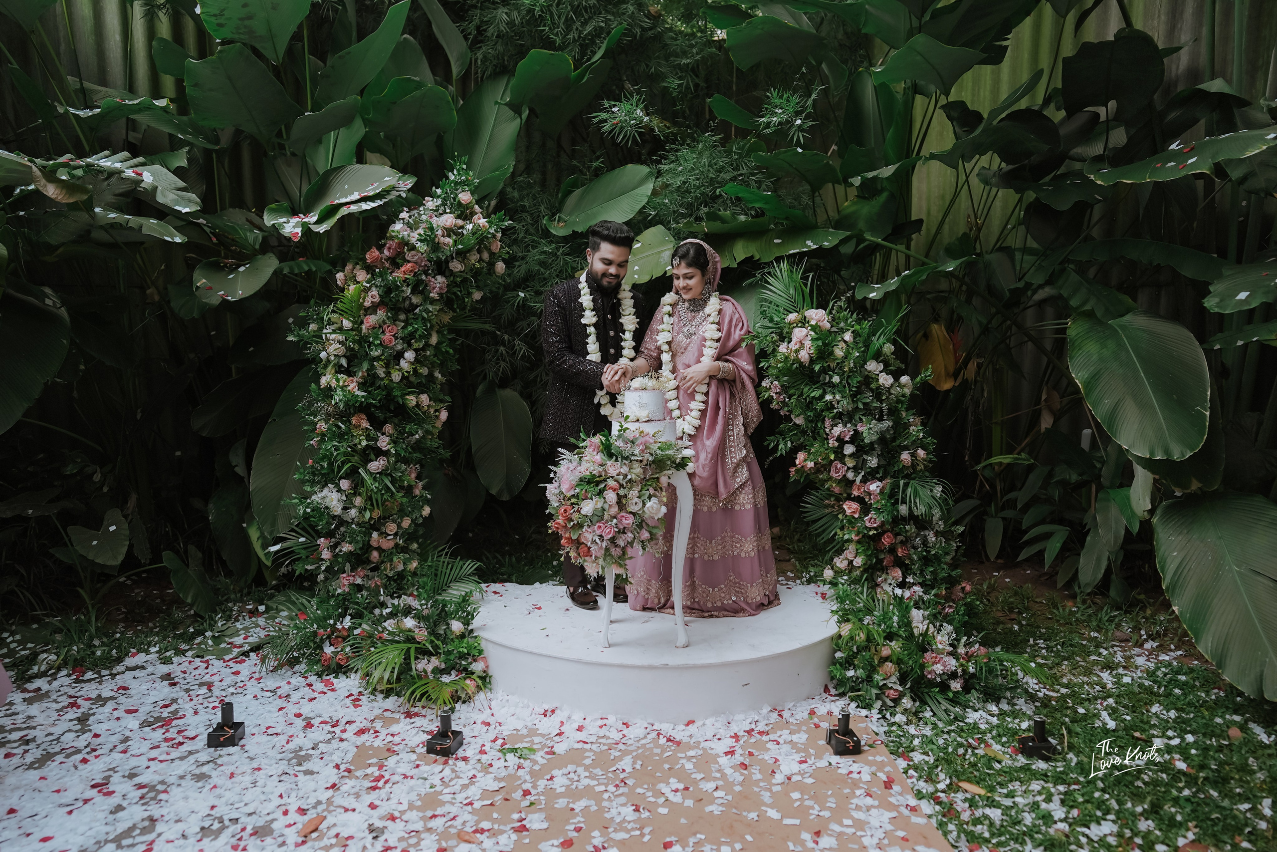 SHIBIL / RISLA. Theloveknots