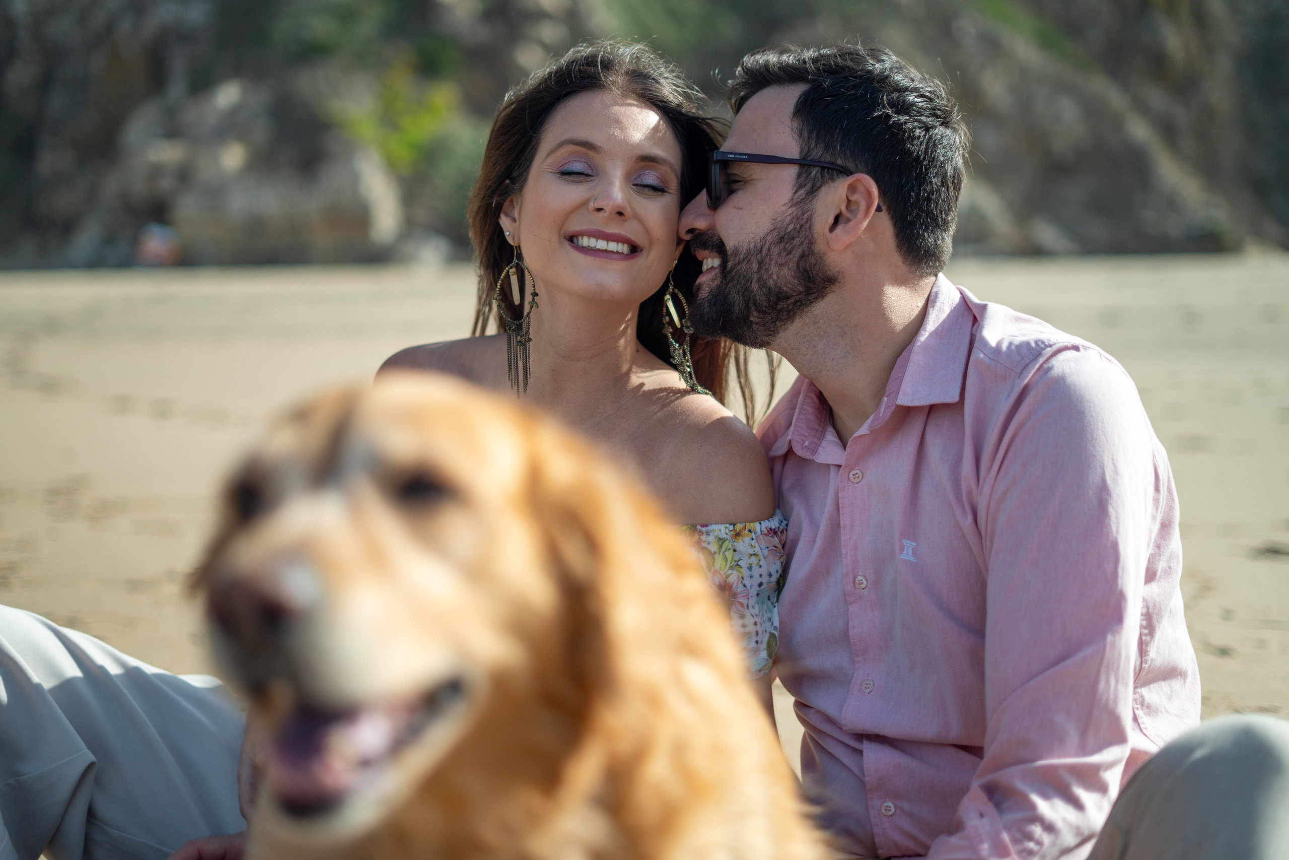 Ensaio Praia — Rafaela e César. Frames by Giovani Braga