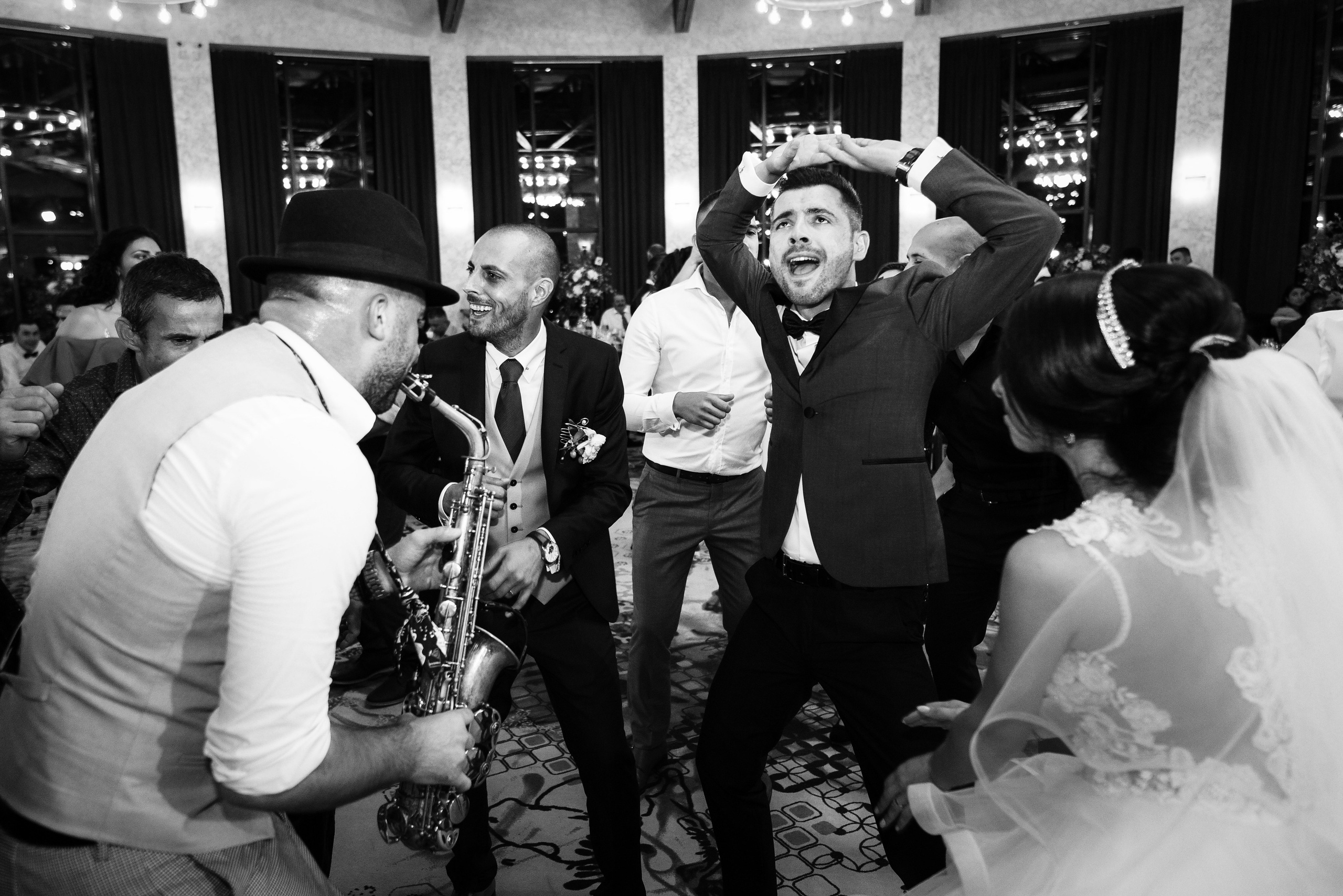 Paula & Ginel. Acasă