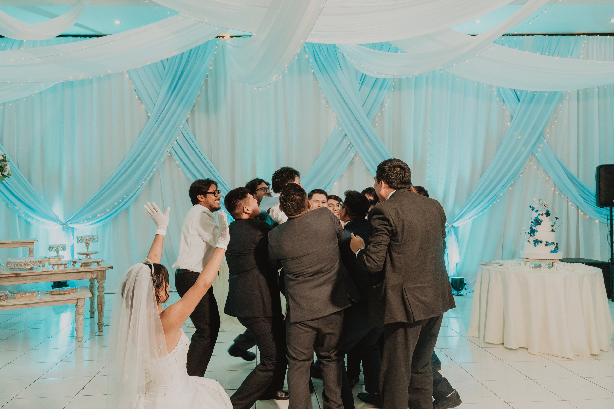 STEISY + EMMANUEL | BODA RELIGIOSA. Studio KVTA | Fotografía y Video de Bodas en Arequipa