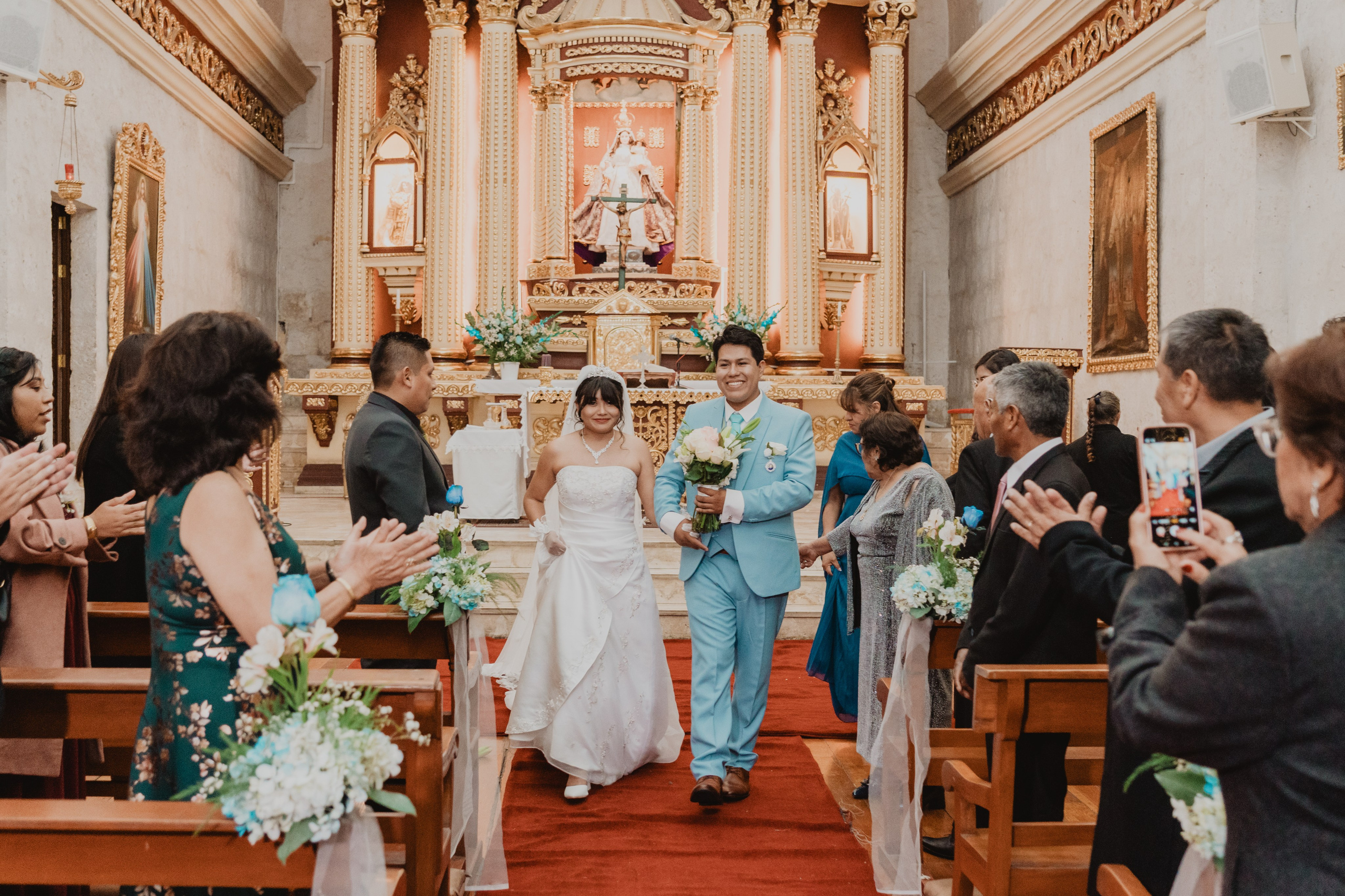 STEISY + EMMANUEL | BODA RELIGIOSA. Studio KVTA | Fotografía y Video de Bodas en Arequipa