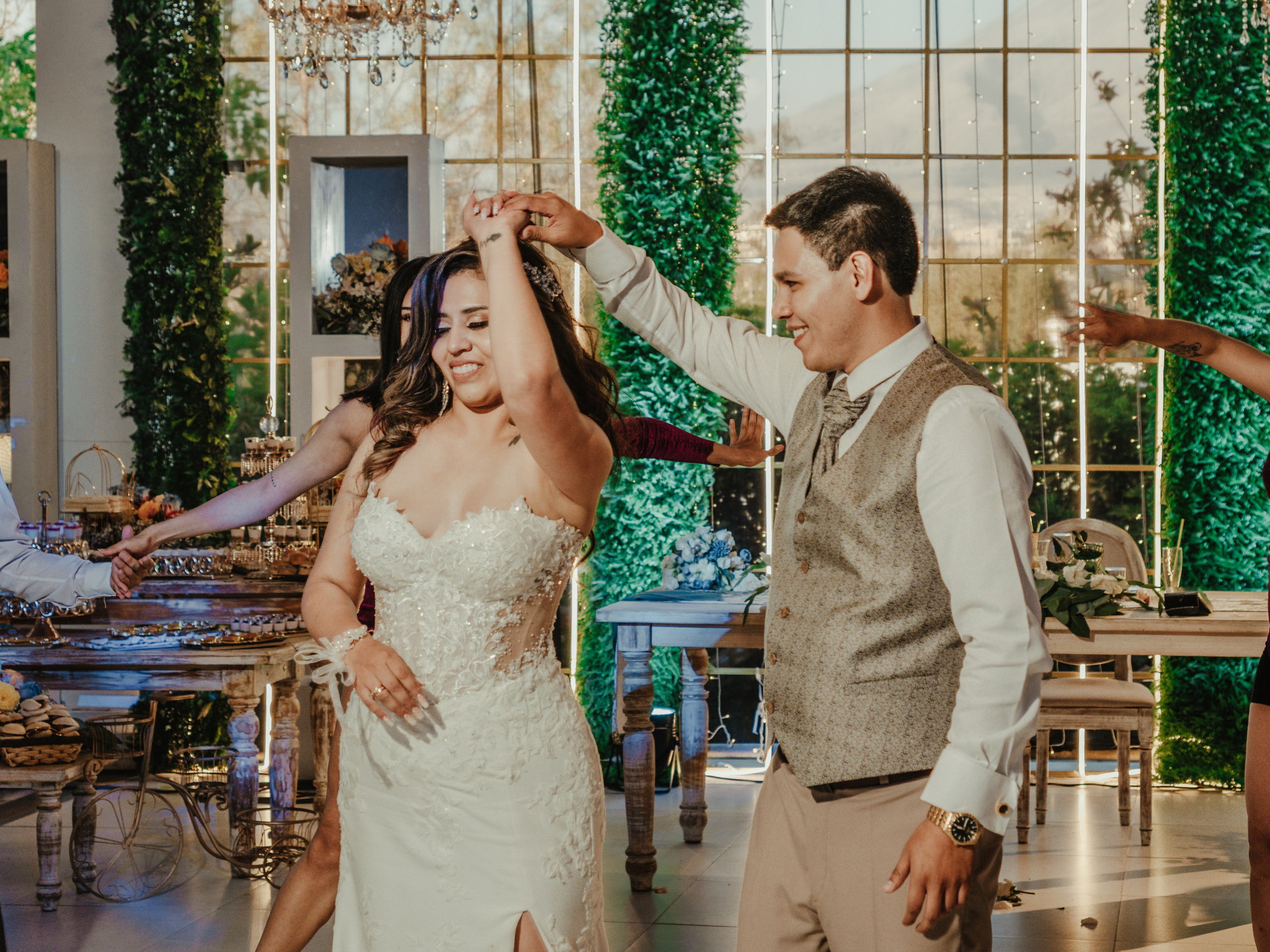CARLA Y MARIO BODA RELIGIOSA. Studio KVTA | Fotografía y Video de Bodas en Arequipa