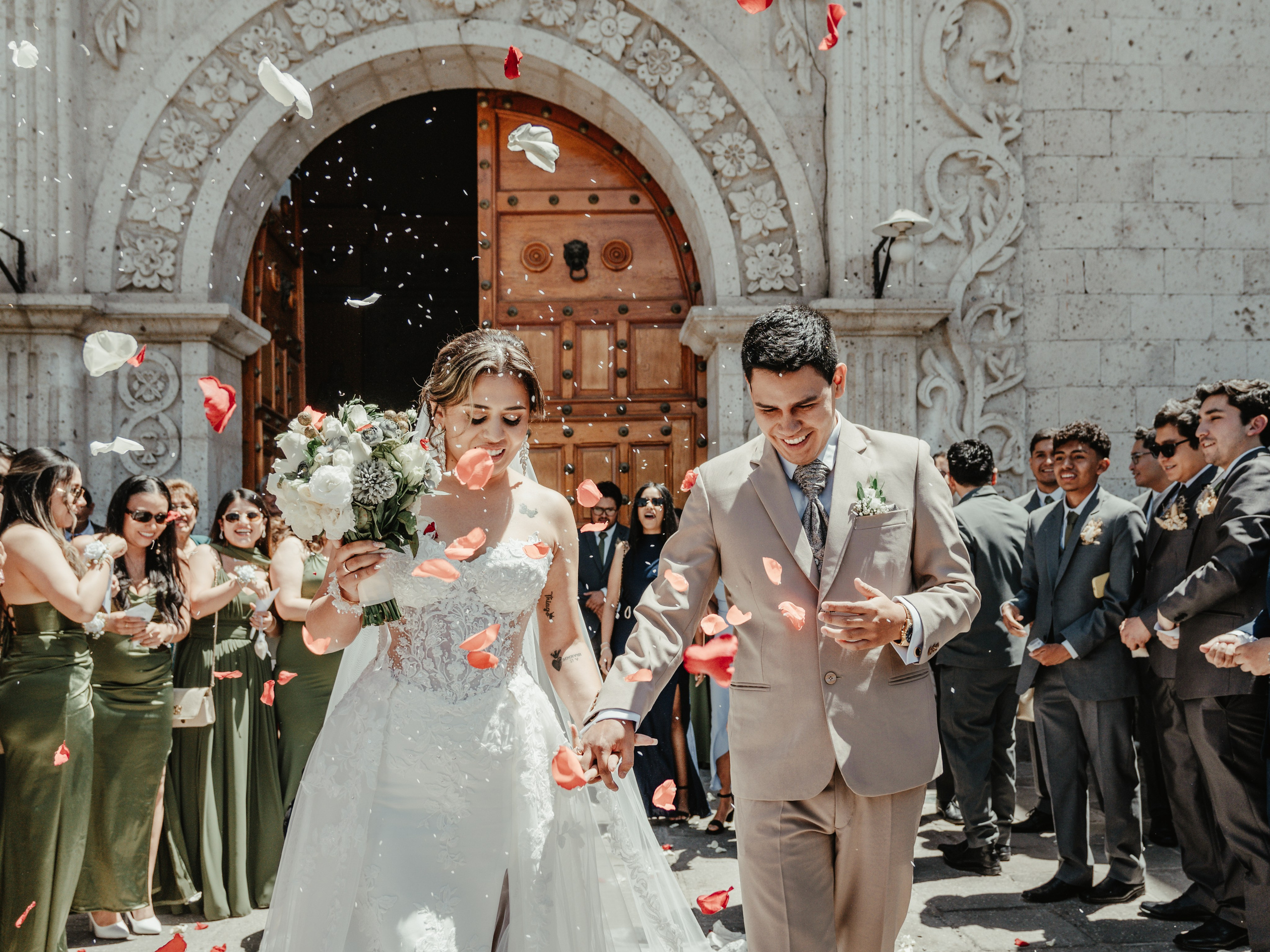 CARLA Y MARIO BODA RELIGIOSA. Studio KVTA | Fotografía y Video de Bodas en Arequipa