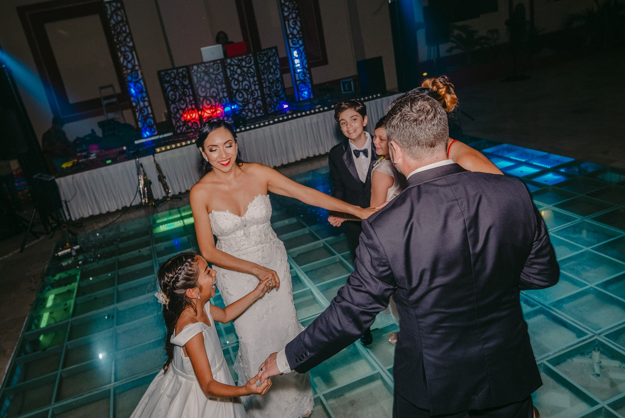 Yuri & Rob. Wedding and family photographer in Mexico City