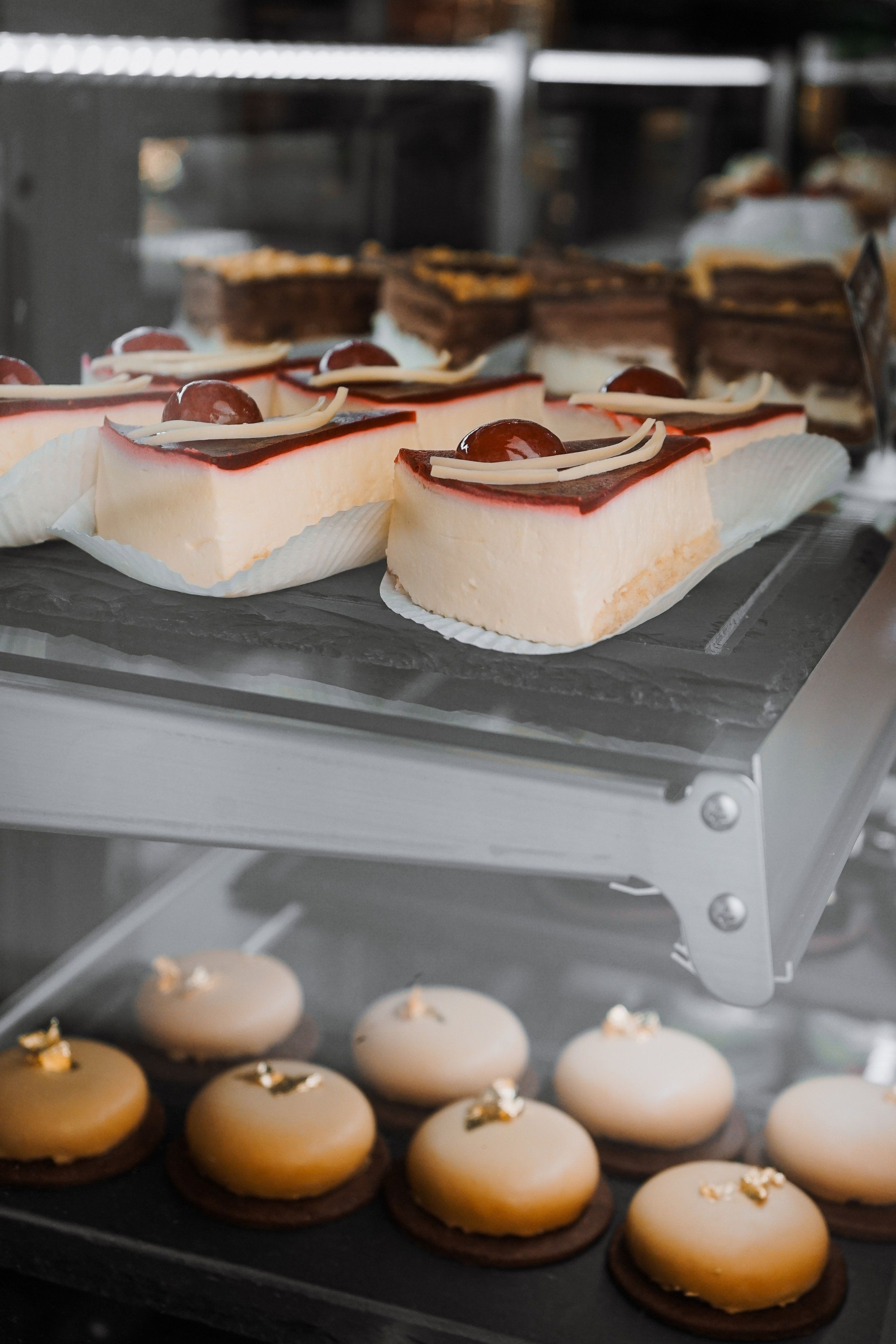 Контентная съёмка: кофейня «Cork». Арина Леонова — фуд-фотограф в Тбилиси