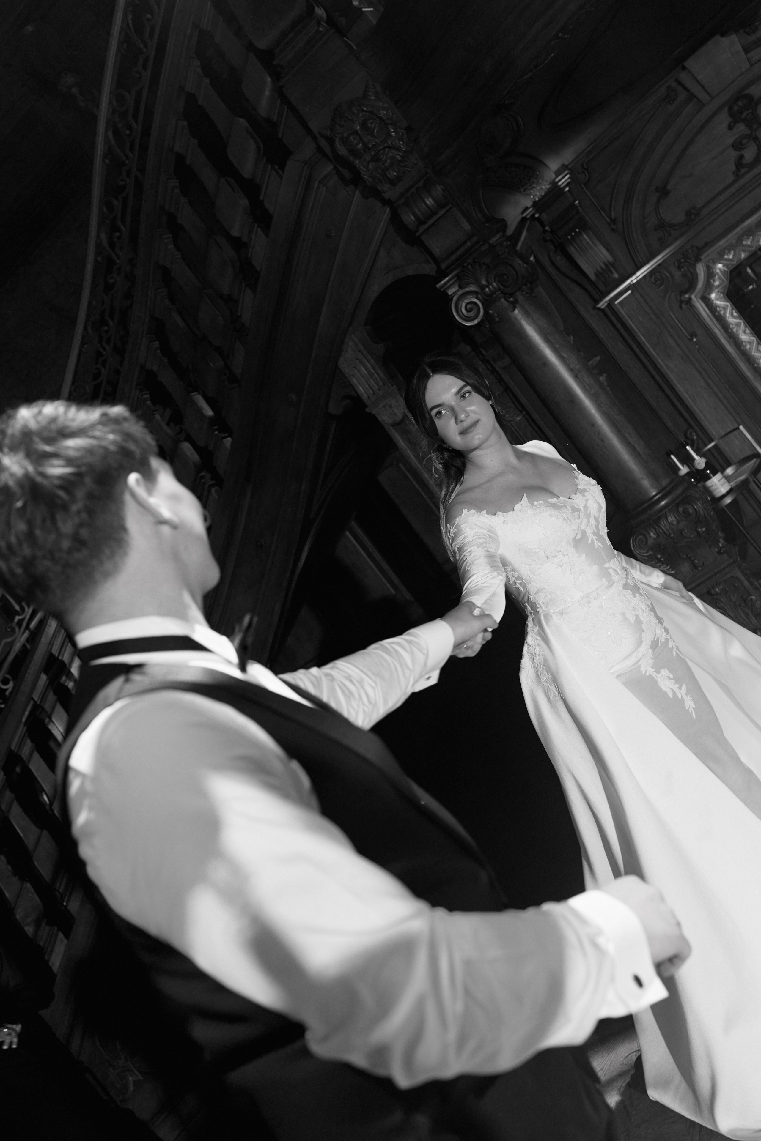 Wiktoria & Kacper. Pałac Goetz. Fotograf ślubny i rodzinny w Krakowie Yana Klymova