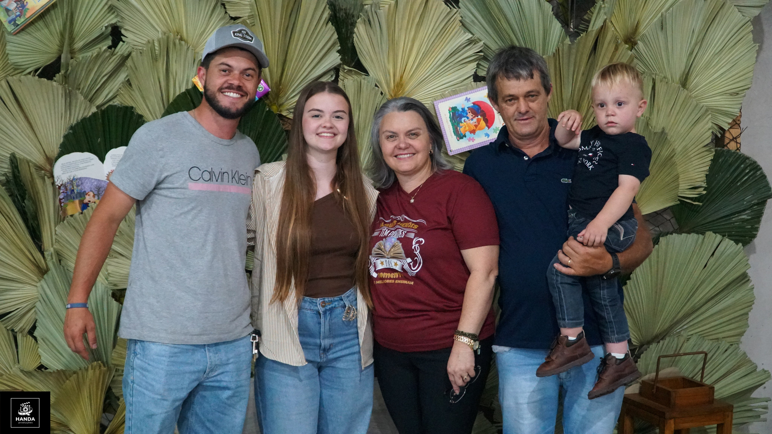 Noite autógrafos colégio Aurélio Buarque de Holanda. Handa Produções