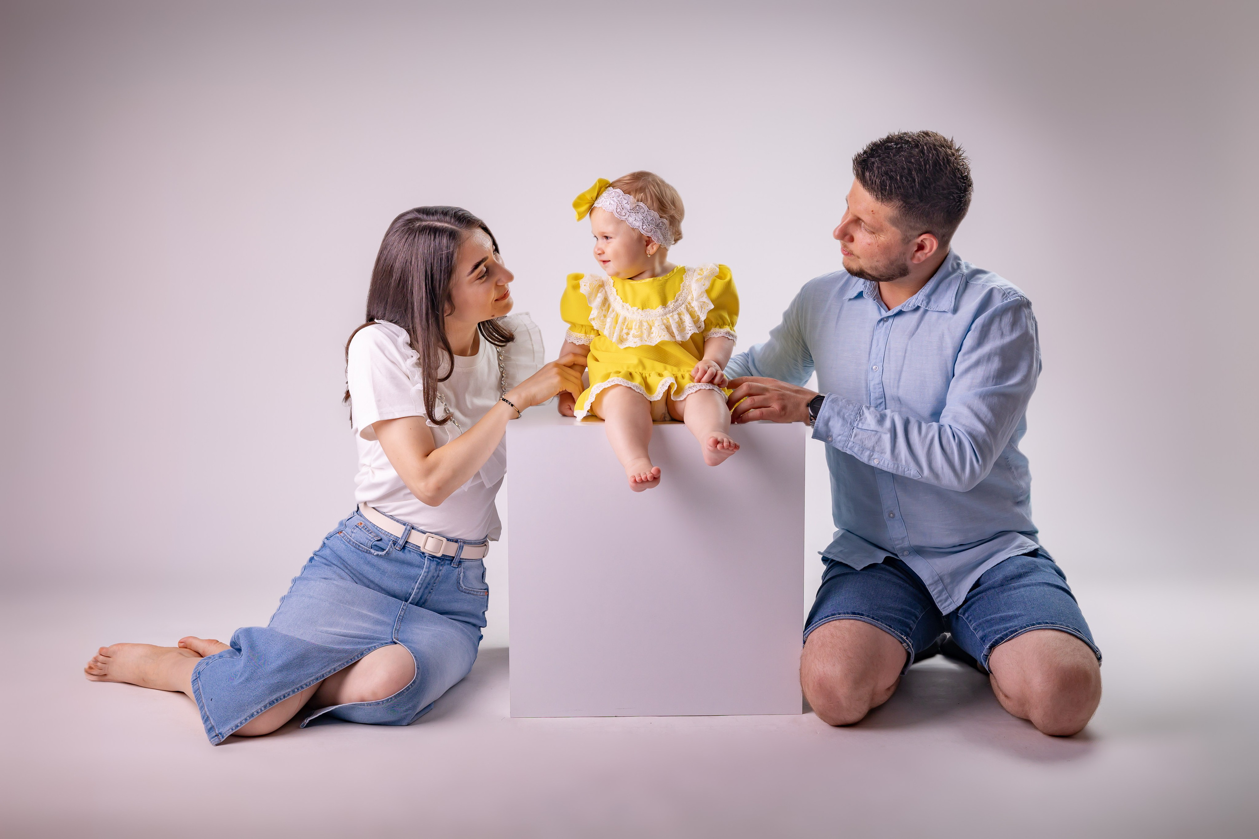 STUDIO. FOTOGRAFUL LUI MATEI