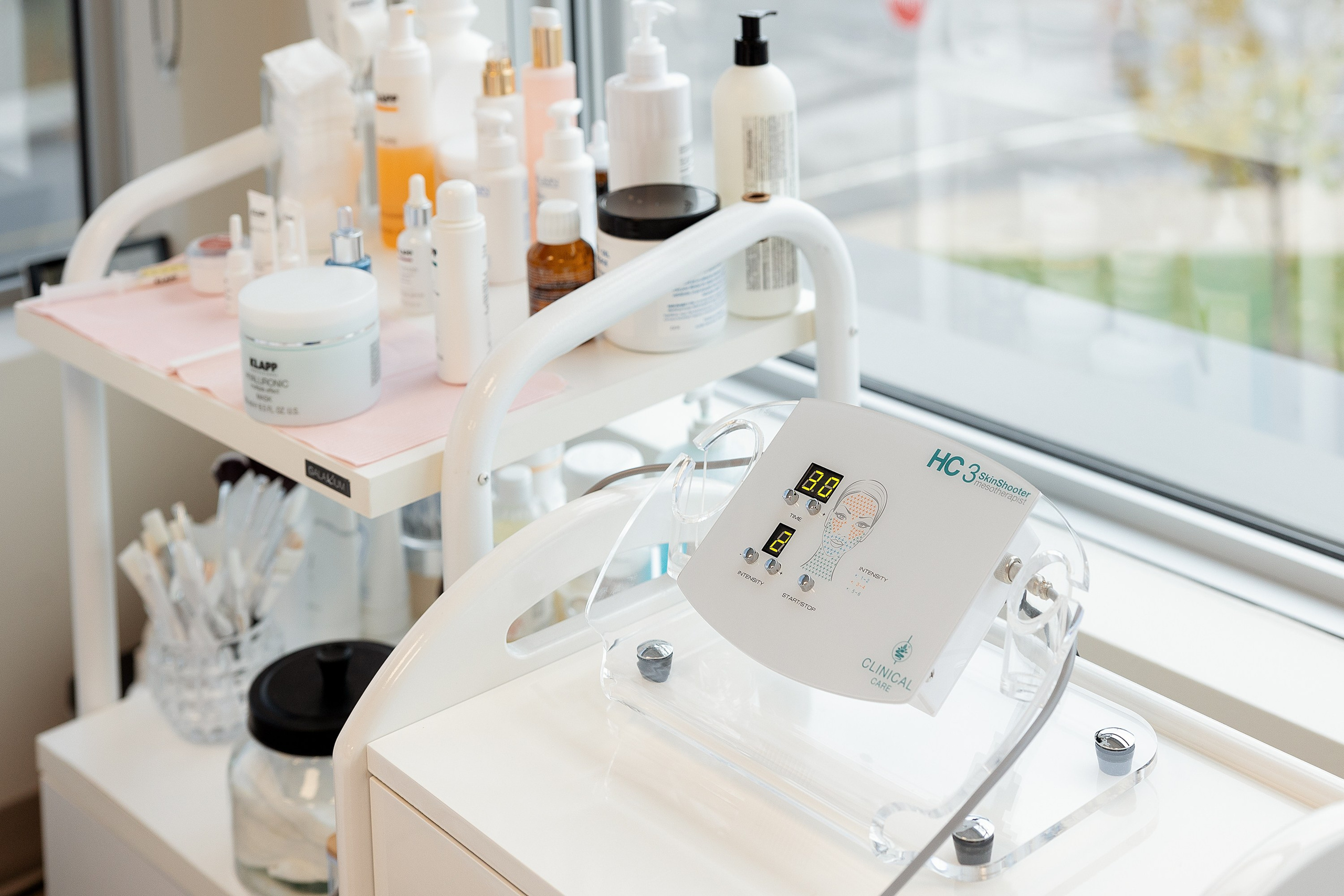 Violeta Sili, Esthéticienne/Beautician