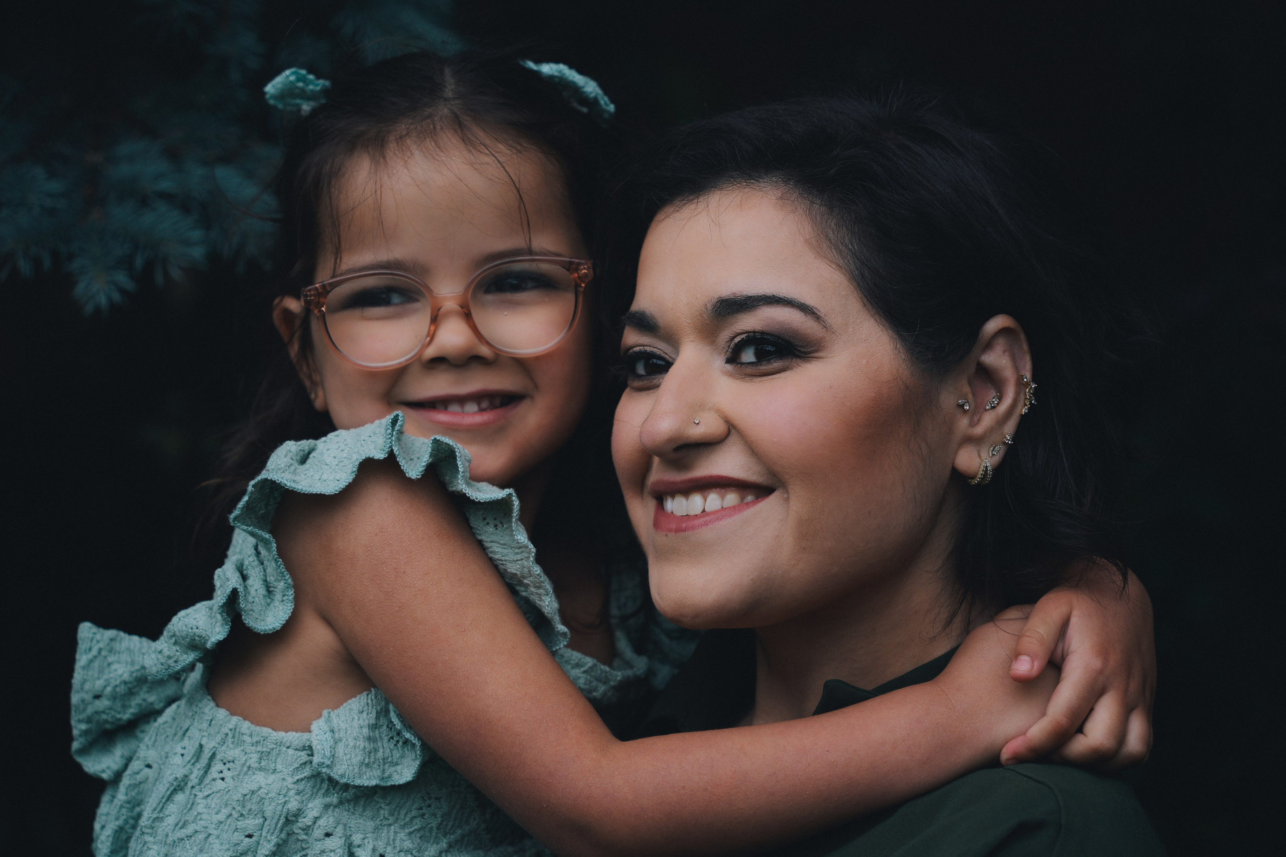 Mother and daughter photographed at home by Birmingham family photographer Irina Zoteeva.