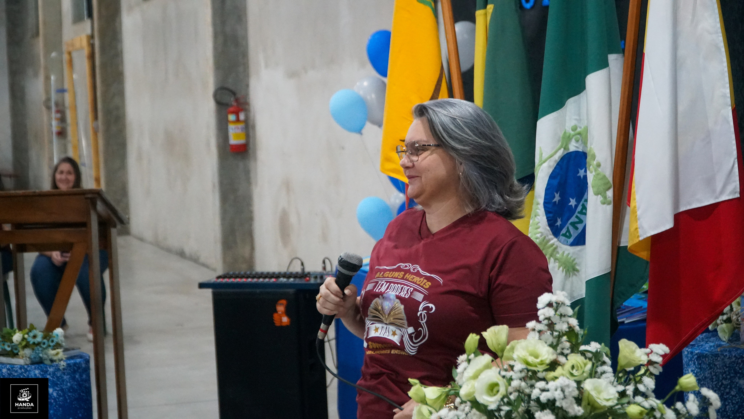 Noite autógrafos colégio Aurélio Buarque de Holanda. Handa Produções