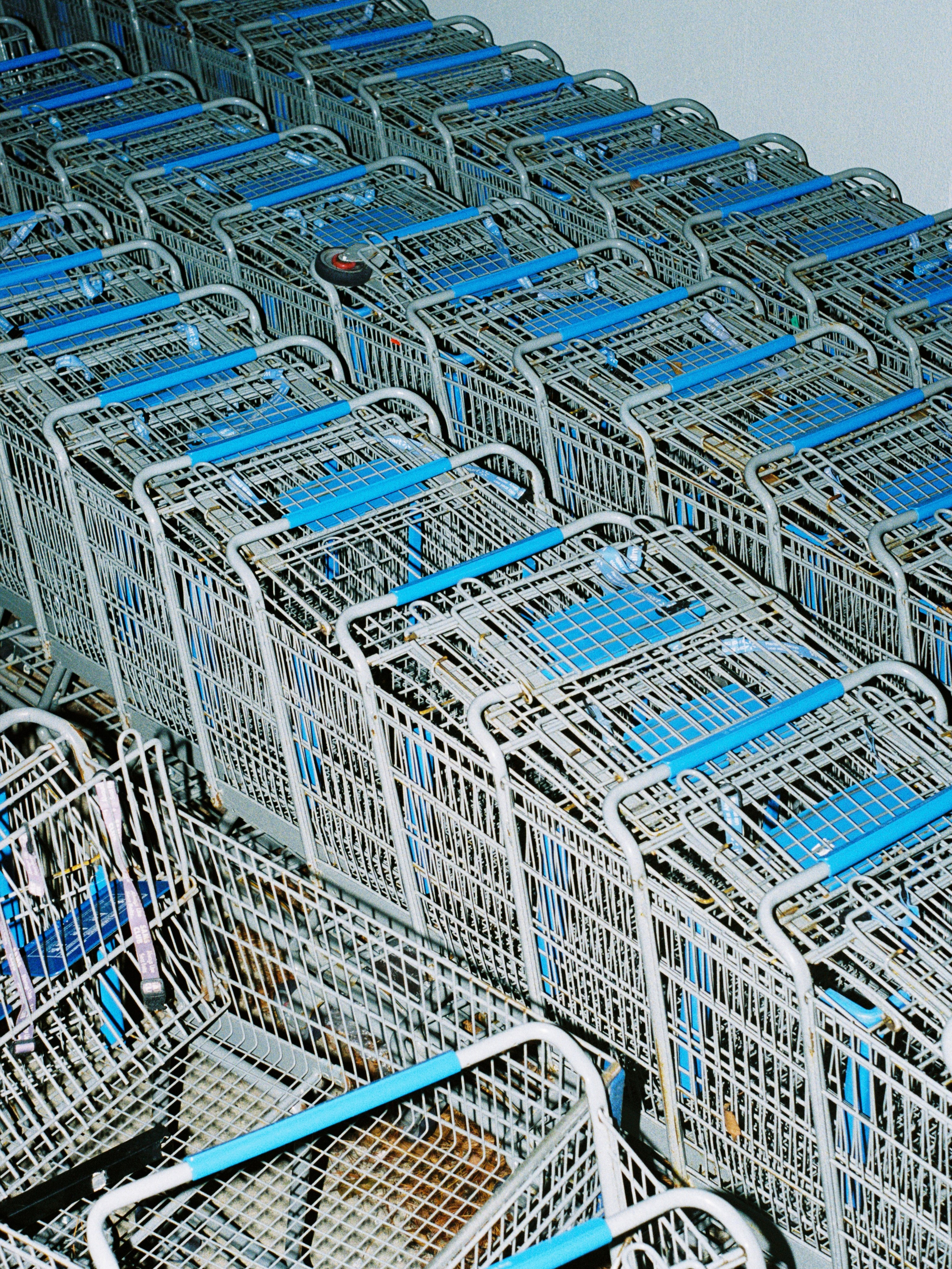 STREET AND LIFESTYLE. 35mm Photography by Brad Zgonena based in Chicago, IL