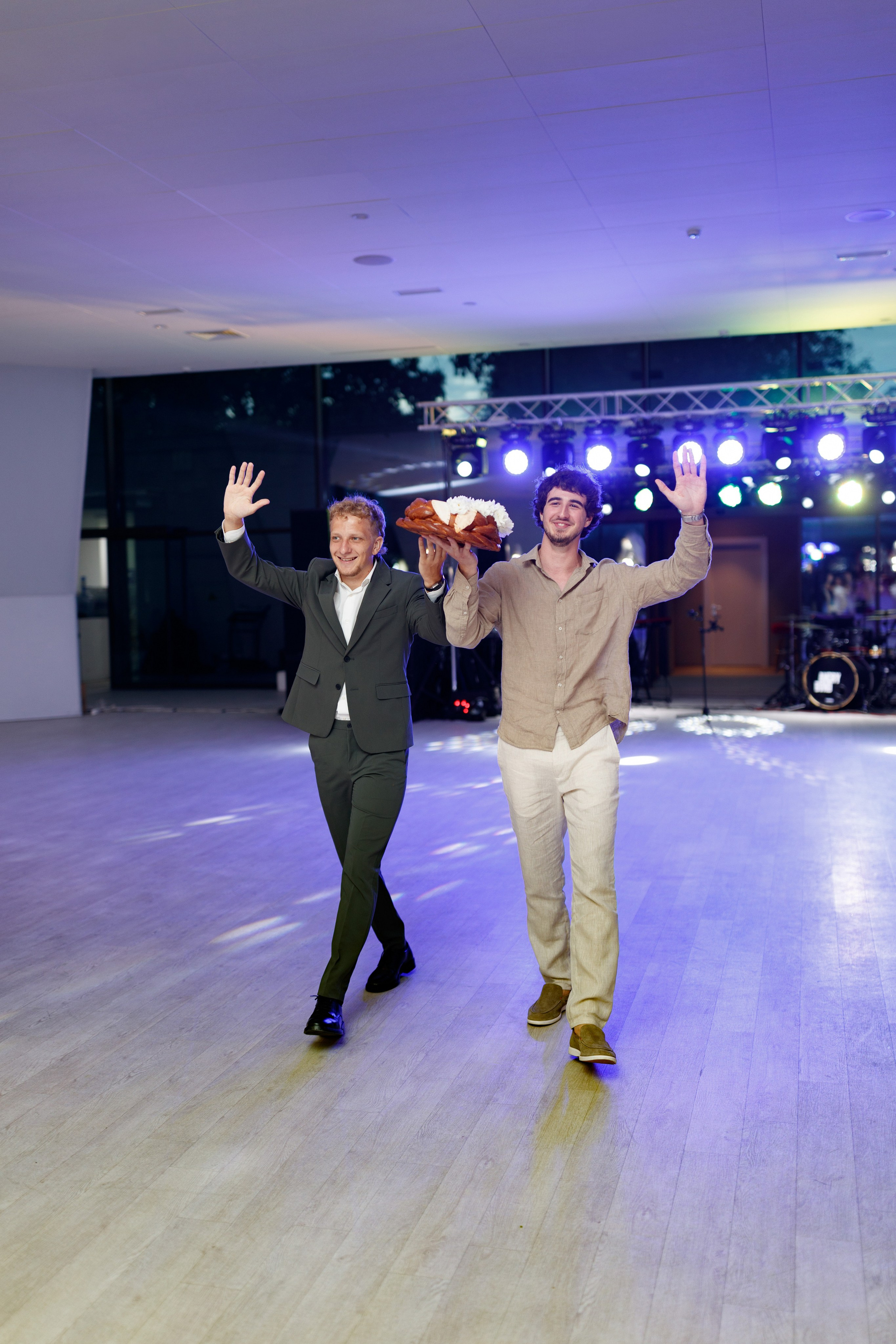 Liveriu & Tatiana | Fotografie de nuntă. Scarlat Photography