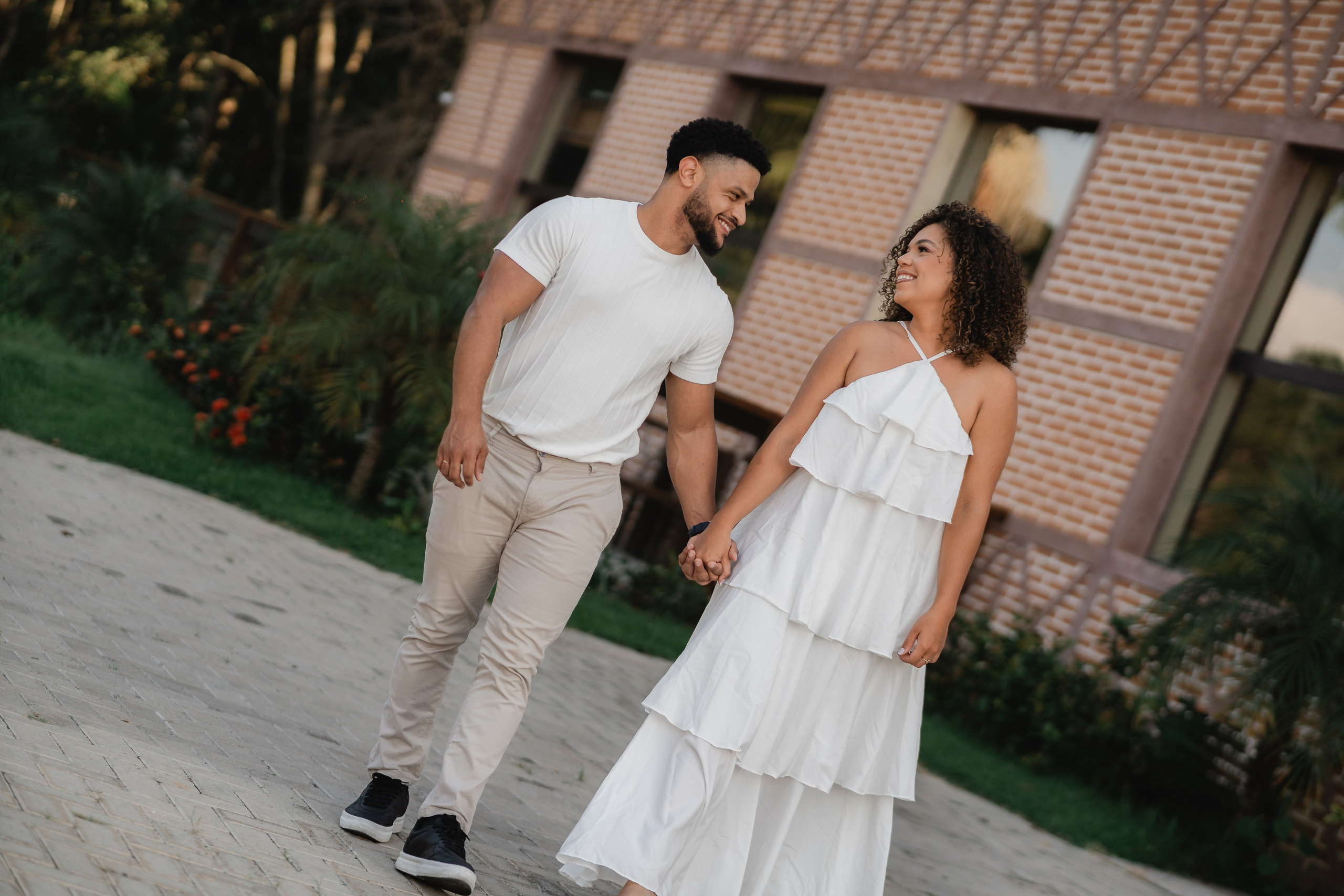 Camila & Gustavo. O Casal Dos Noivos