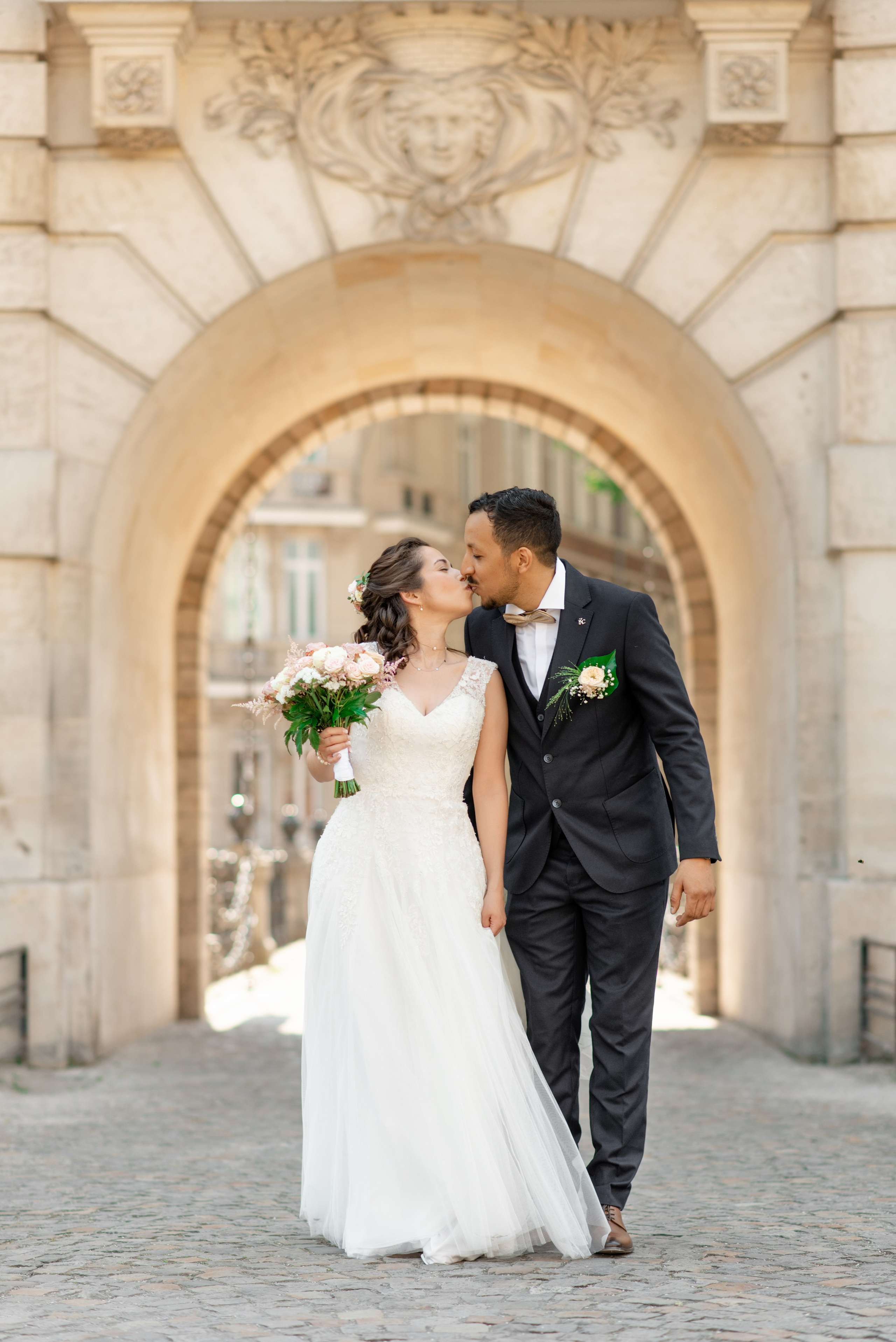 Photographie de mariage à Monte-Carlo avec vue sur le port de luxe