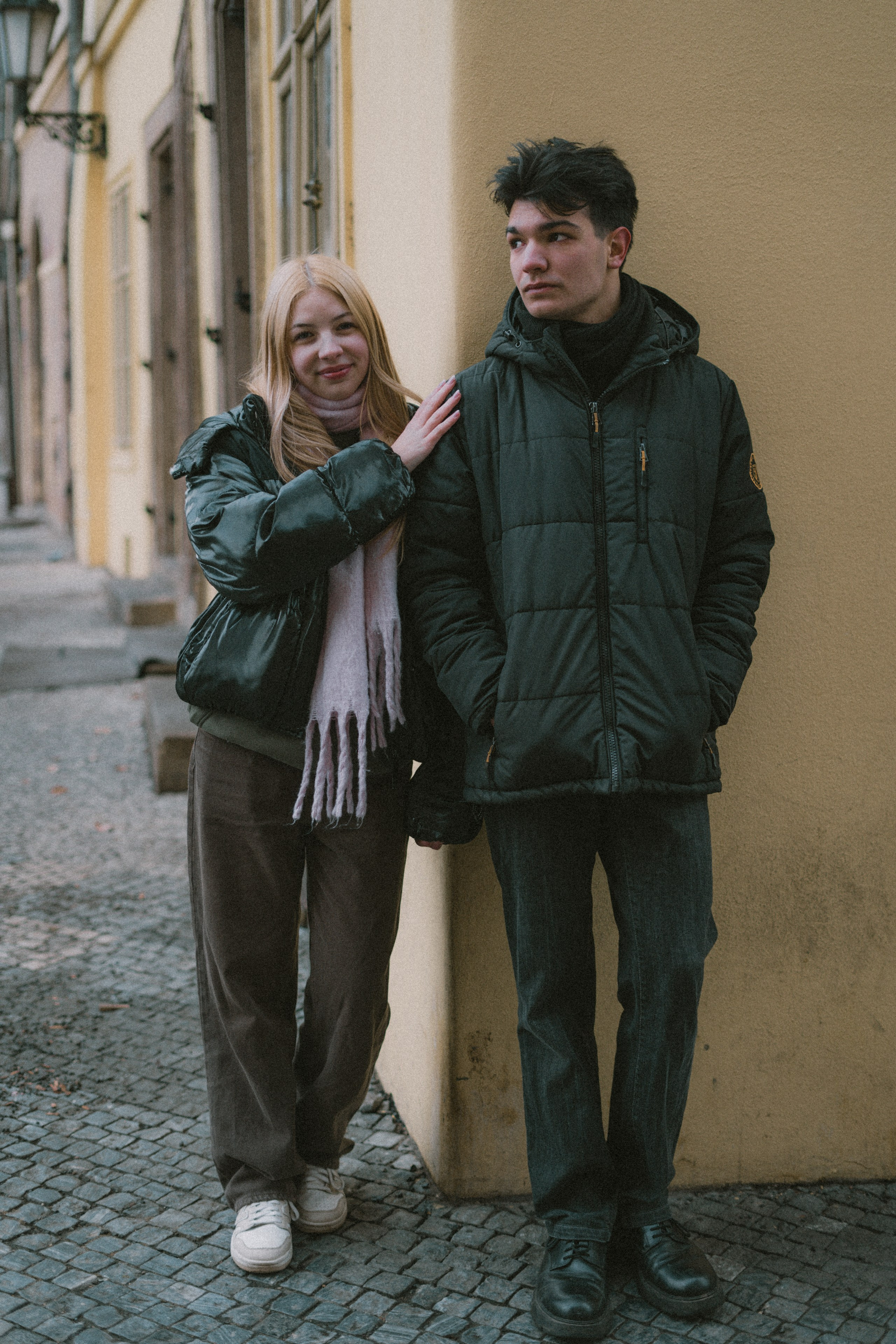 Příběhy z pražských uliček. Jana Holubová | Svatební, párová a rodinná fotografka v Praze