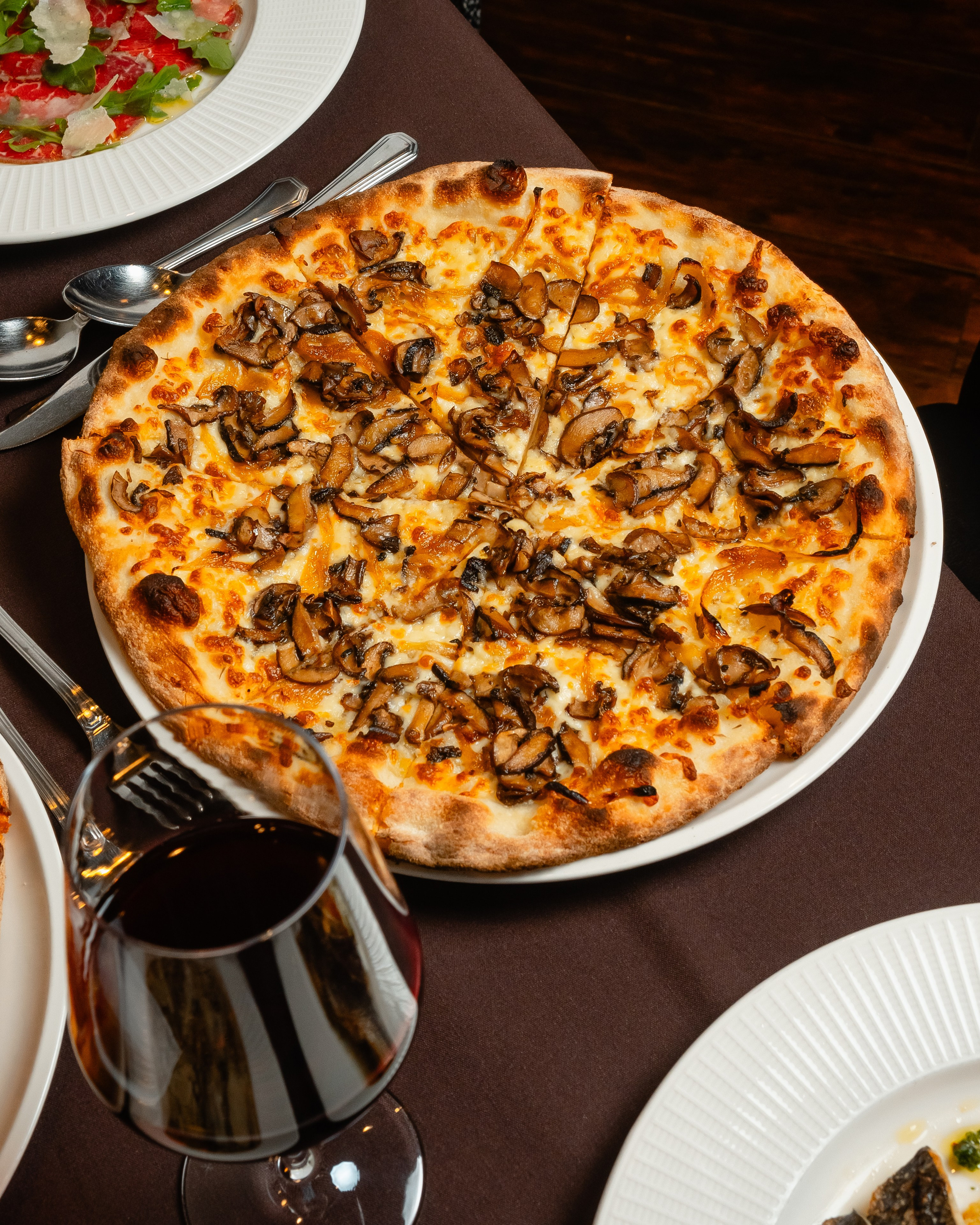 Luna. Welcome to my video and photo world!