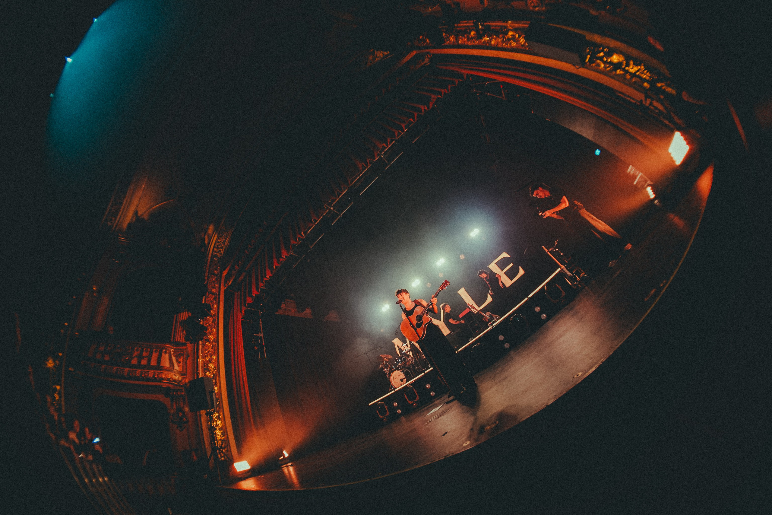 Myle. Concert and portrait photographer in Prague