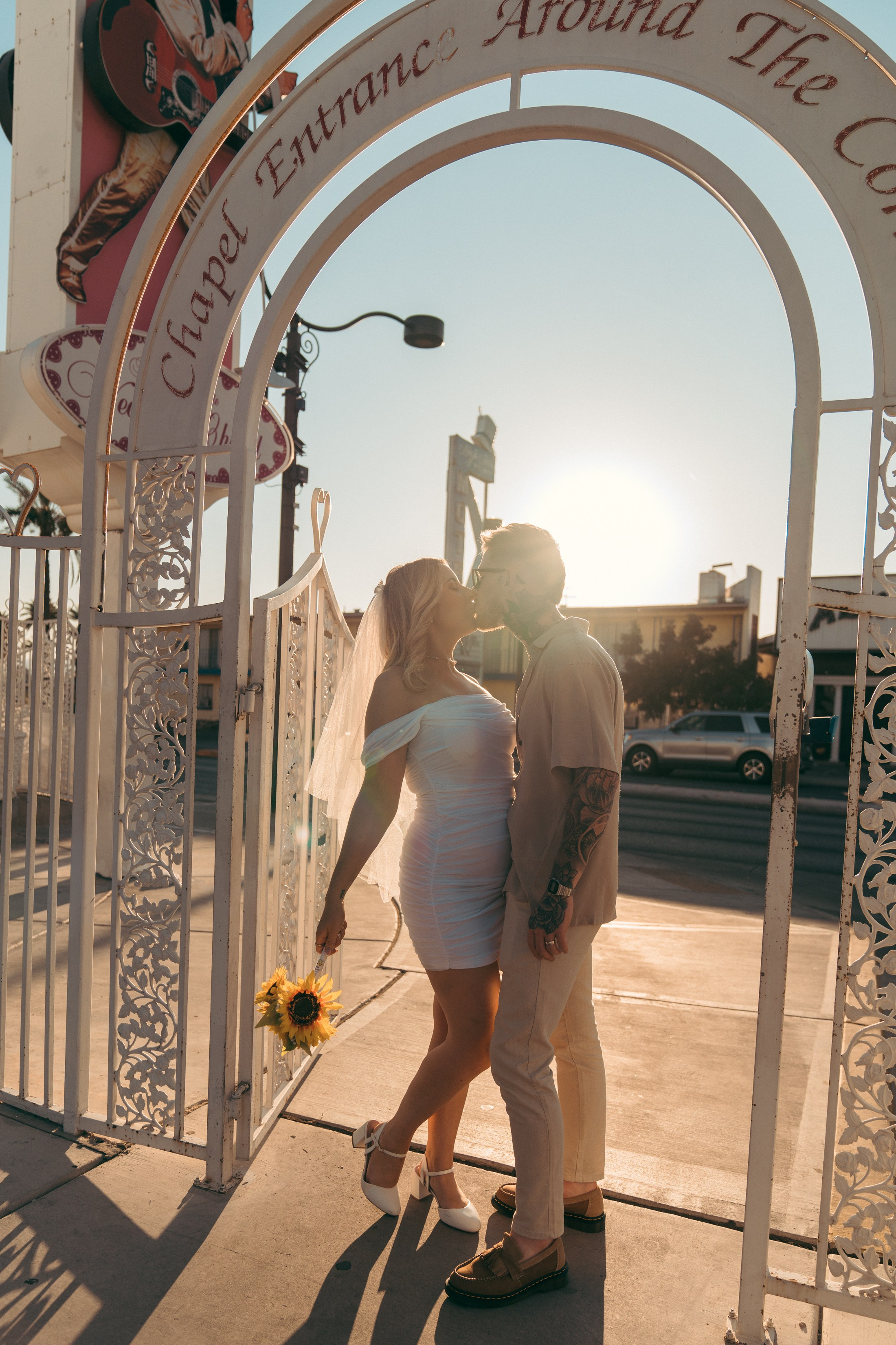 Nia& Joe. Wedding & elopement photographer Viktoriya Kravtsov. Las Vegas