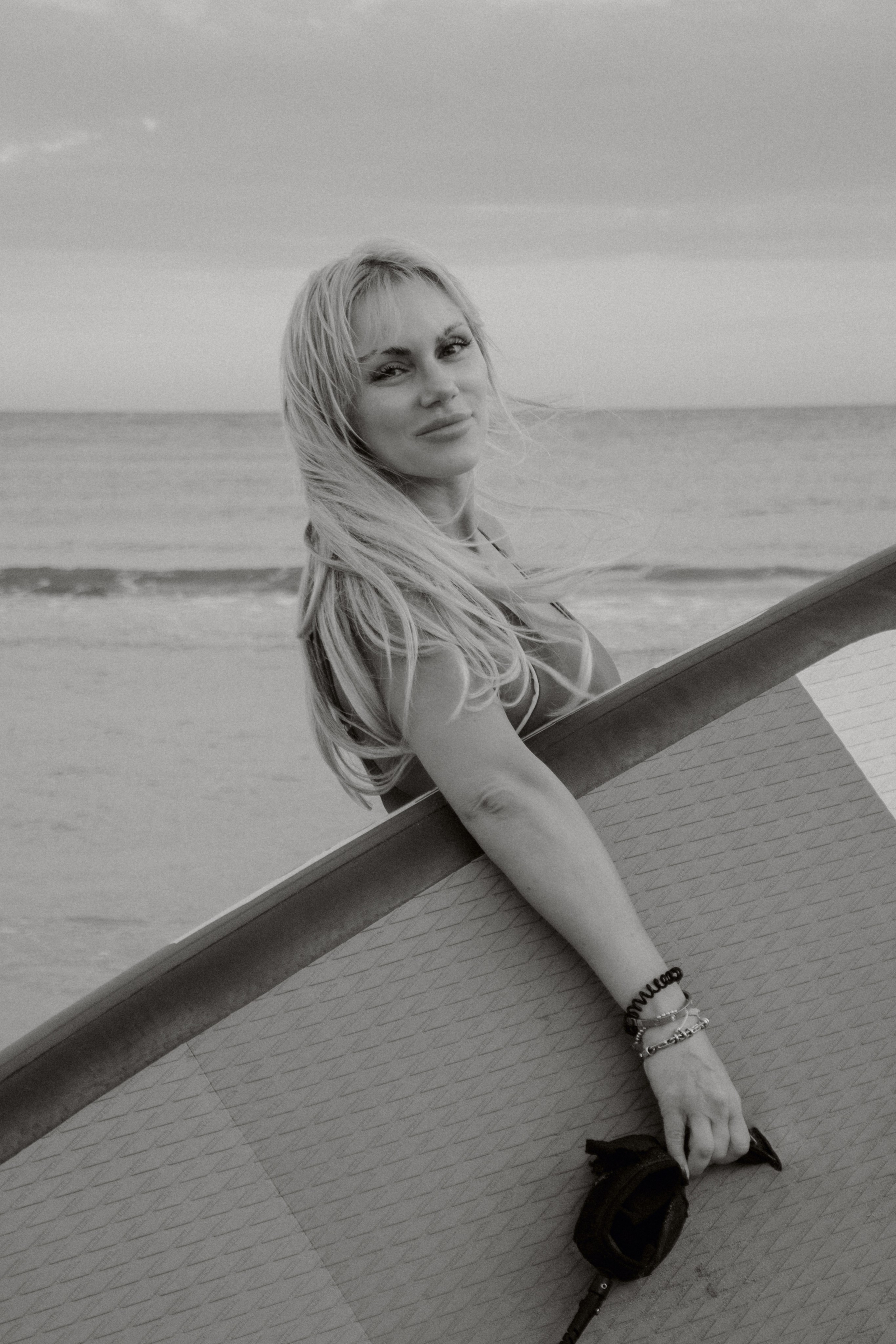 Sesión individual en la playa. Fotografía profesional en Calafell - Elena Medvedeva