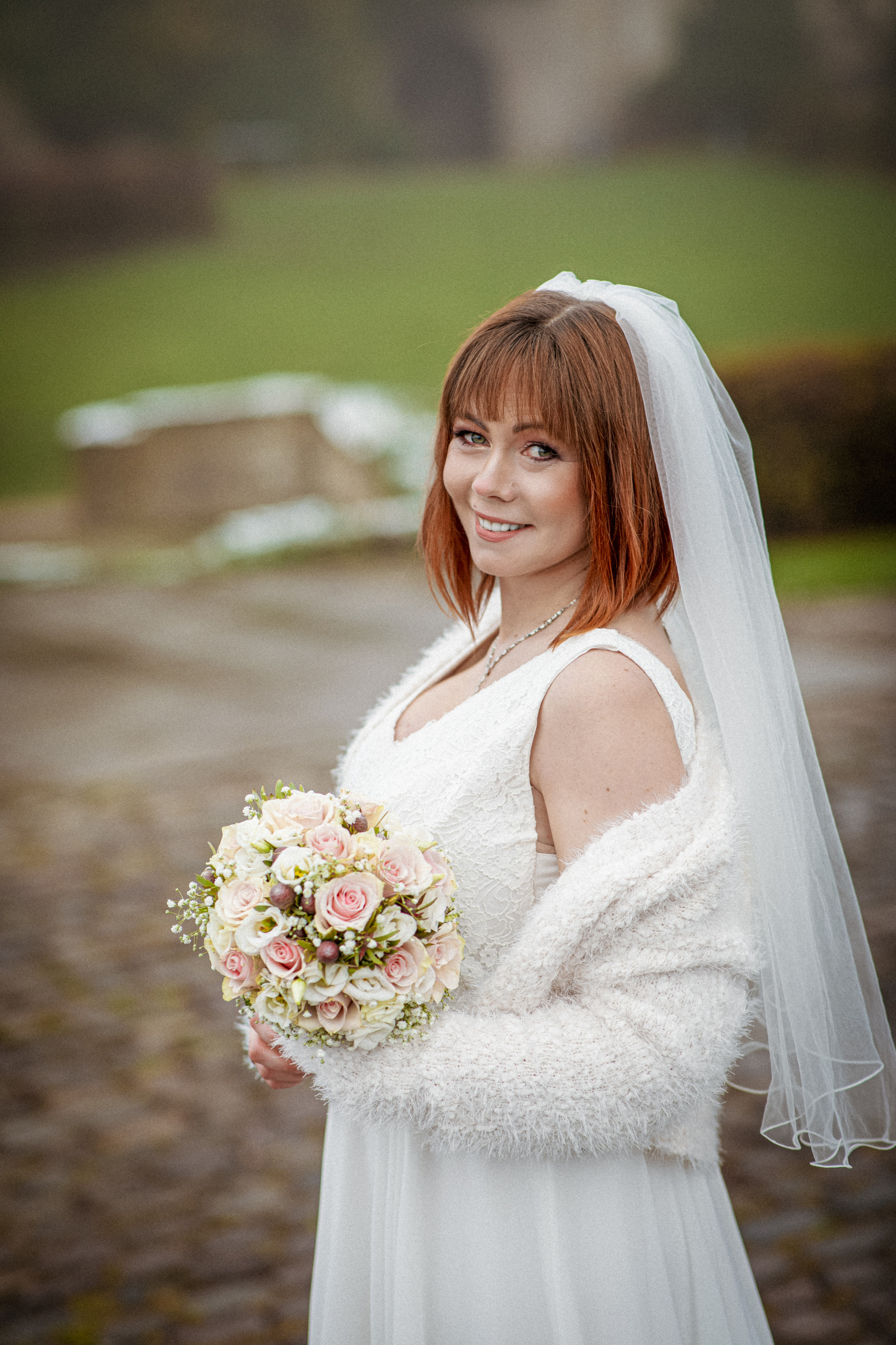 Hochzeit auf der Sparrenburg Bielefeld & Altes Rathaus – Natürliche Hochzeitsfotos & Emotionale Reportagen. Hochzeitsfotografin in Gütersloh | Authentische Hochzeitsreportagen | TK Photographie