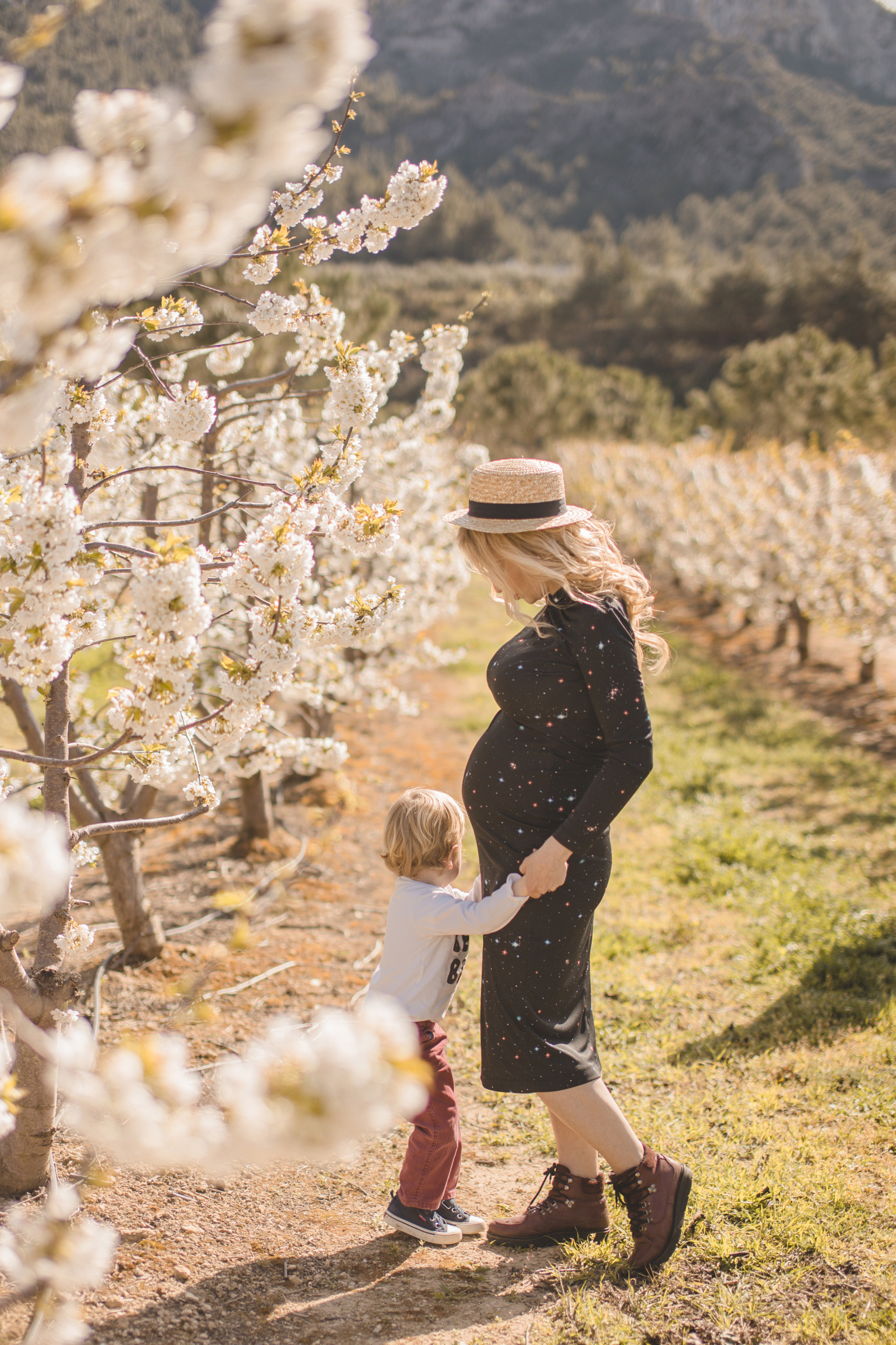 Flowers are blooming. Photographer Videographer Spain Barcelona Tarragona
