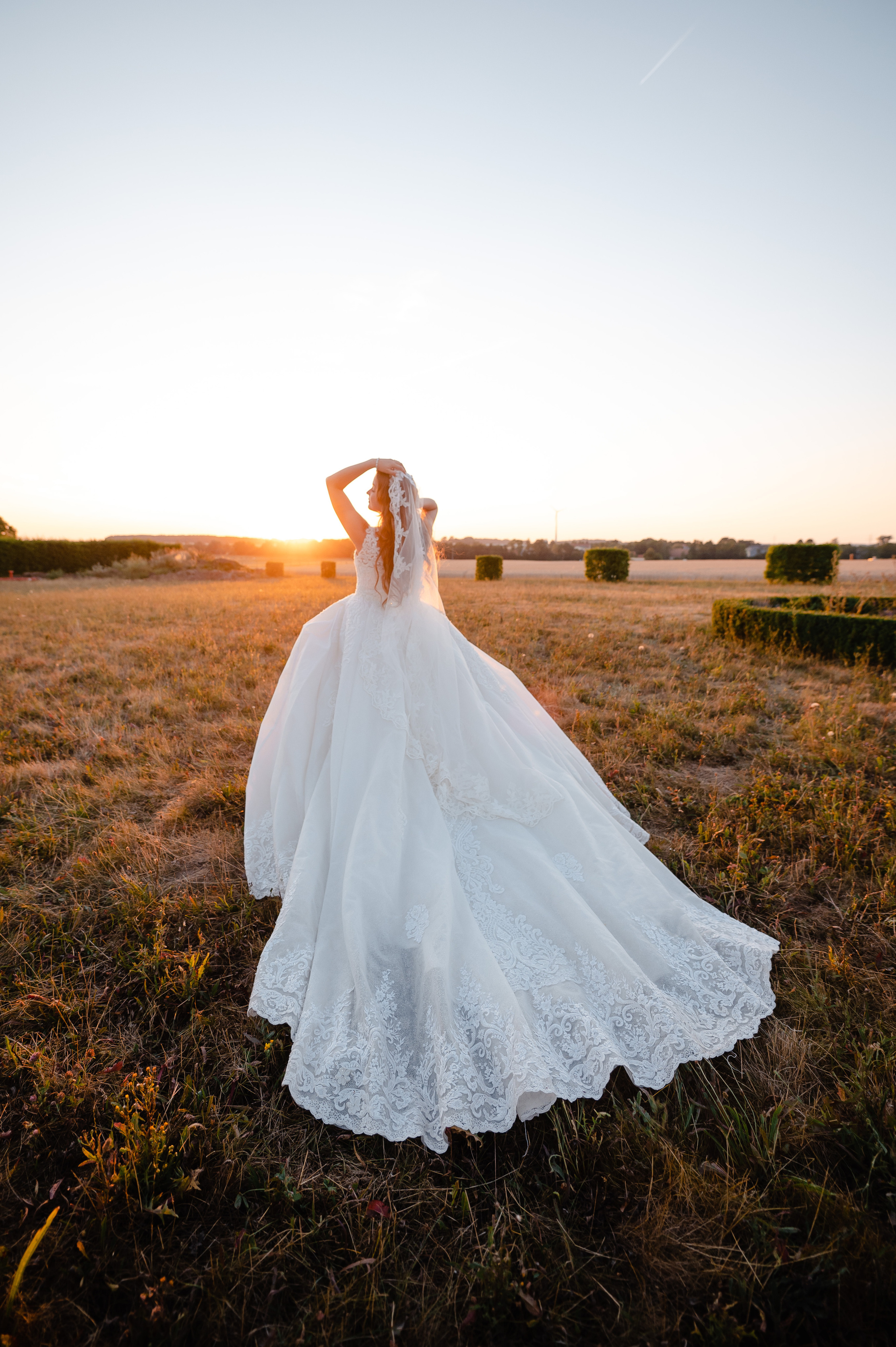 Christina und Oliver: Eine Märchenhochzeit im Schloss Walkershofen