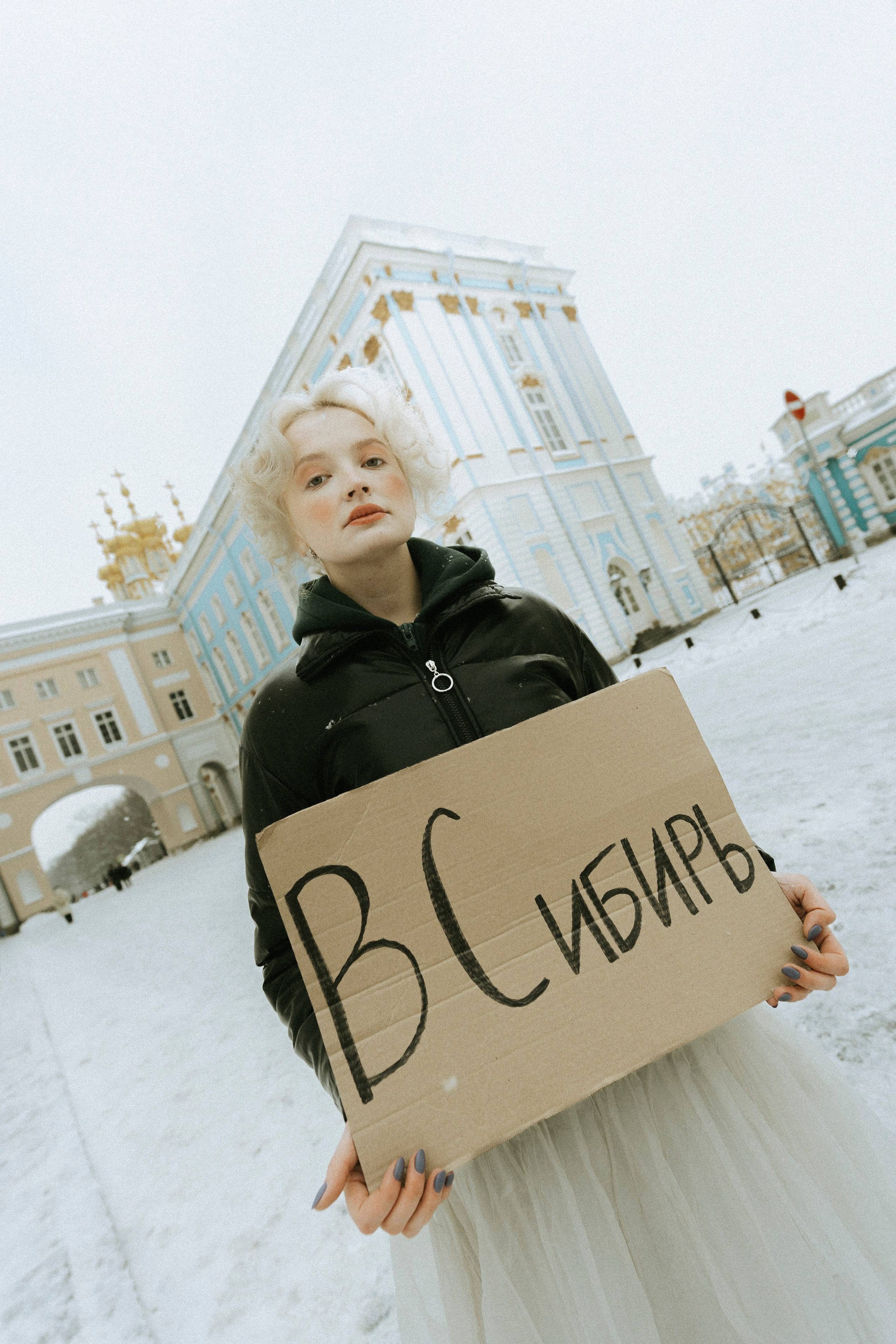 ДЕКАБРИСТКИ. Стрит-фотография, полная абсурда, идиотизма и красоты