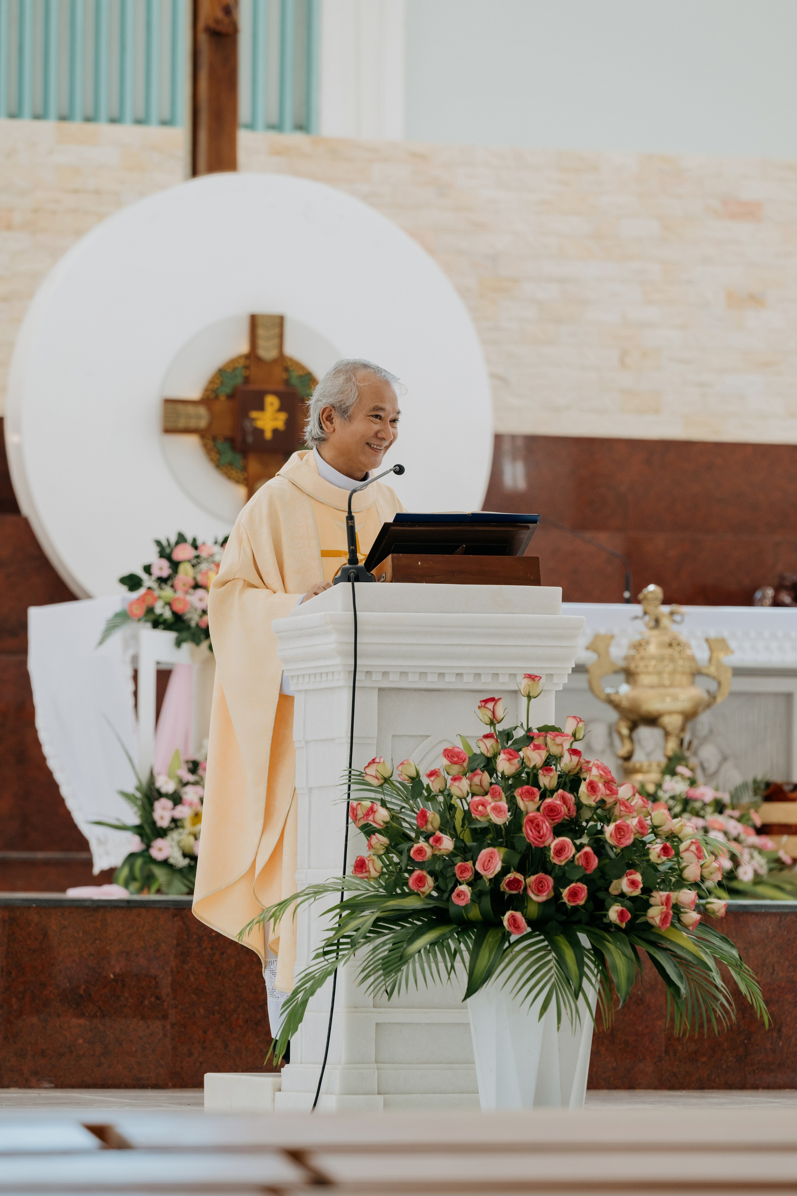 Church Wedding / TRANG & TUONG. Saigon Wedding Present | Art Beyond Moments