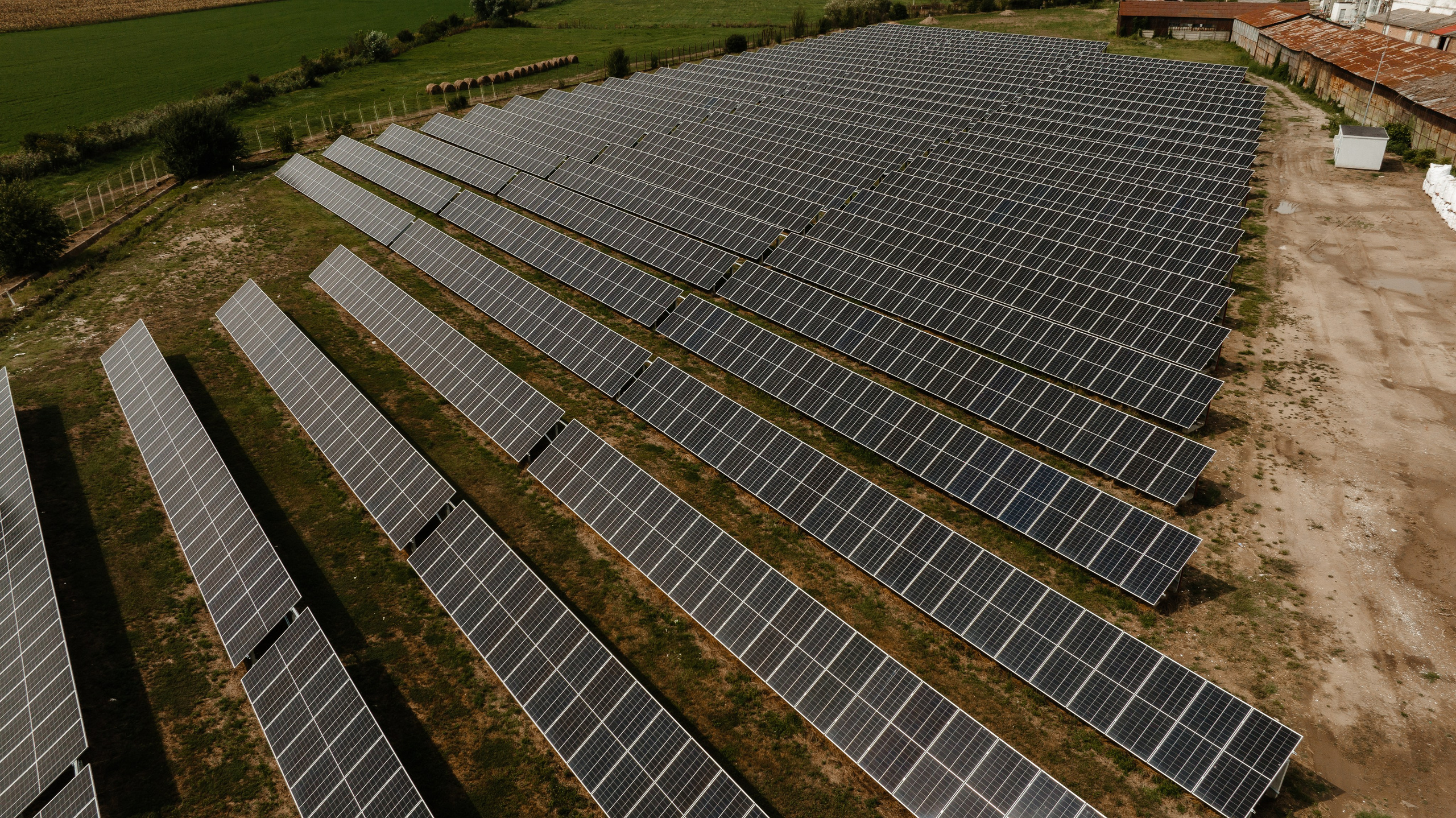 Servelect — centrale fotovoltaice. Main