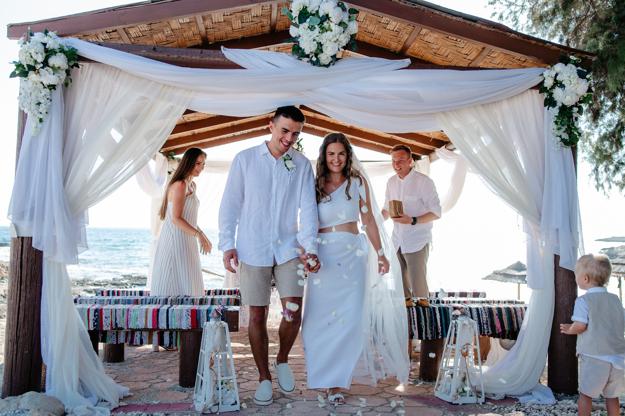 Beach ceremony. AdrianOltean.wfolio.pro