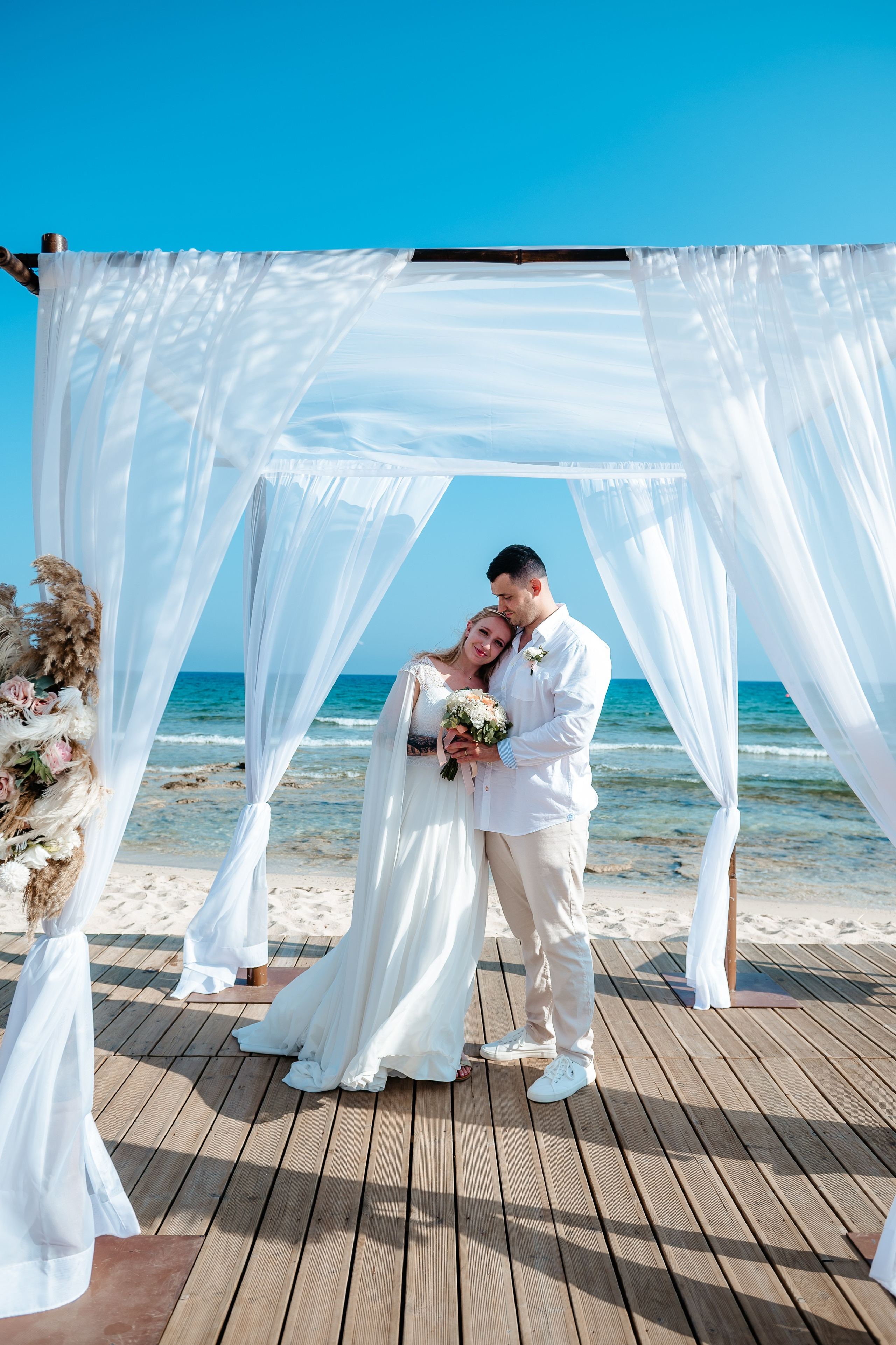 Ceremony sirens beach. AdrianOltean.wfolio.pro