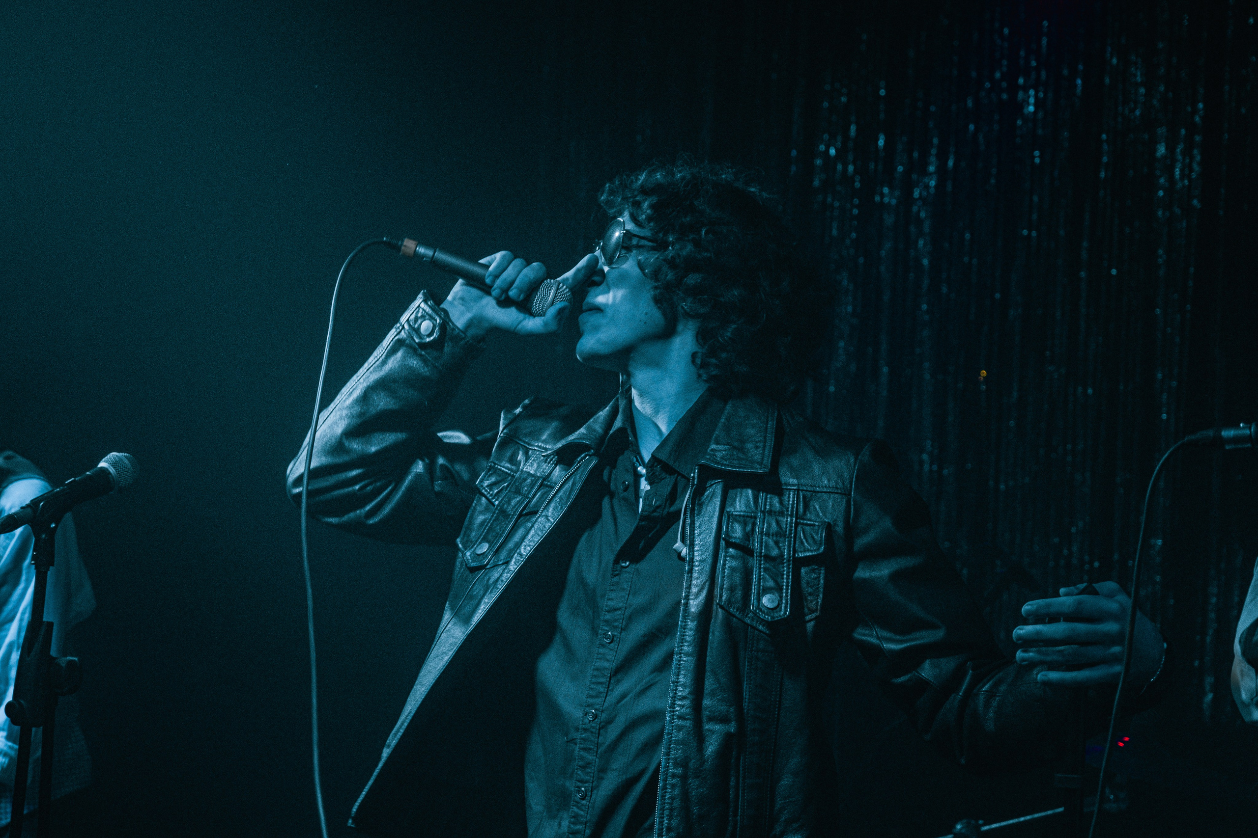 THE CURLY. Photography of Fujicolor.104