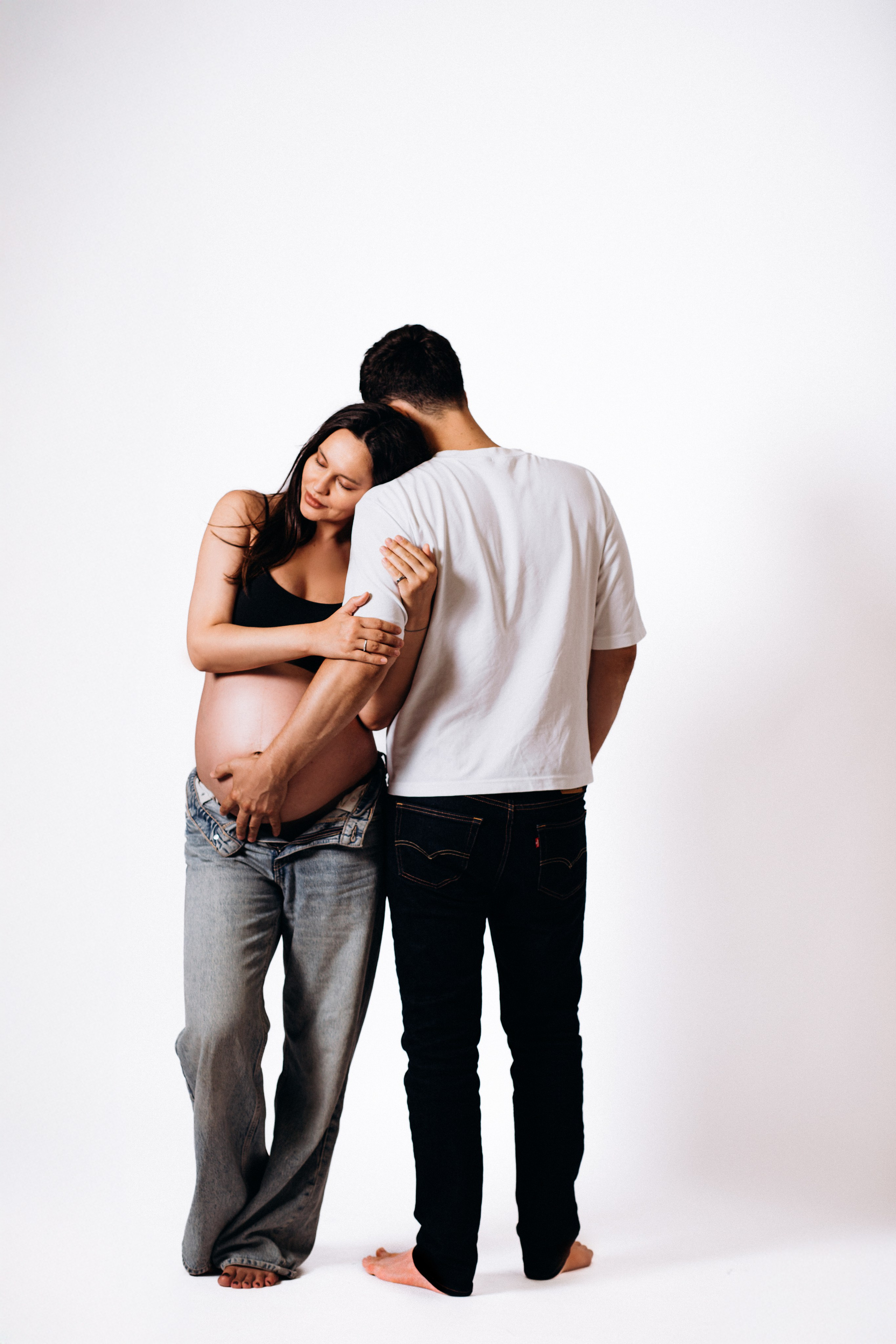 Hermosa Fotografía de Embarazo por Julia Gnatenko | Sesiones de Maternidad en Valencia, Alicante, Barcelona. Julia Gnatenko — Fotógrafa en Valencia, Alicante, Barcelona, España y Europa