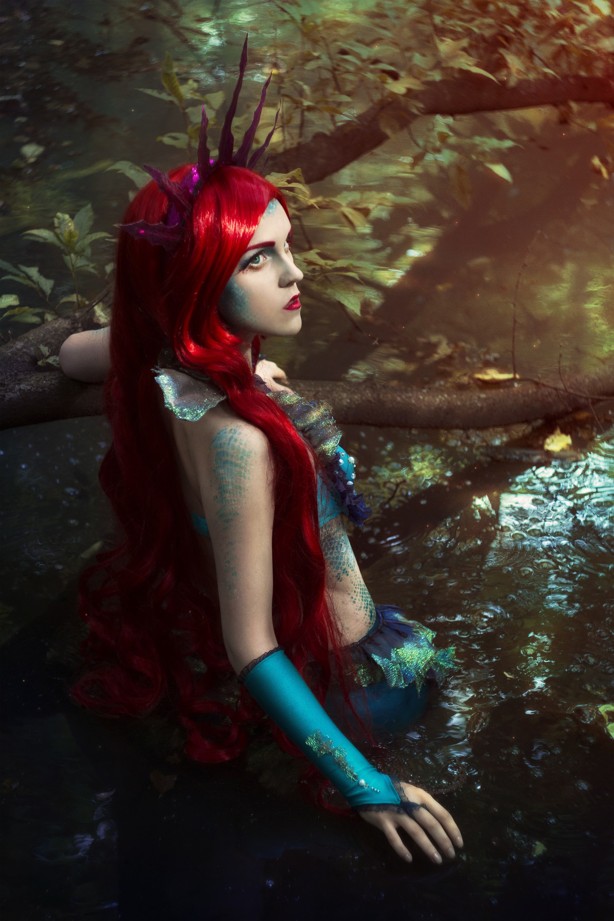 Fantasy cosplay portrait with dramatic studio lighting. Dark aesthetic cosplay photoshoot in Belgrade. Creative fantasy character photography in Serbia