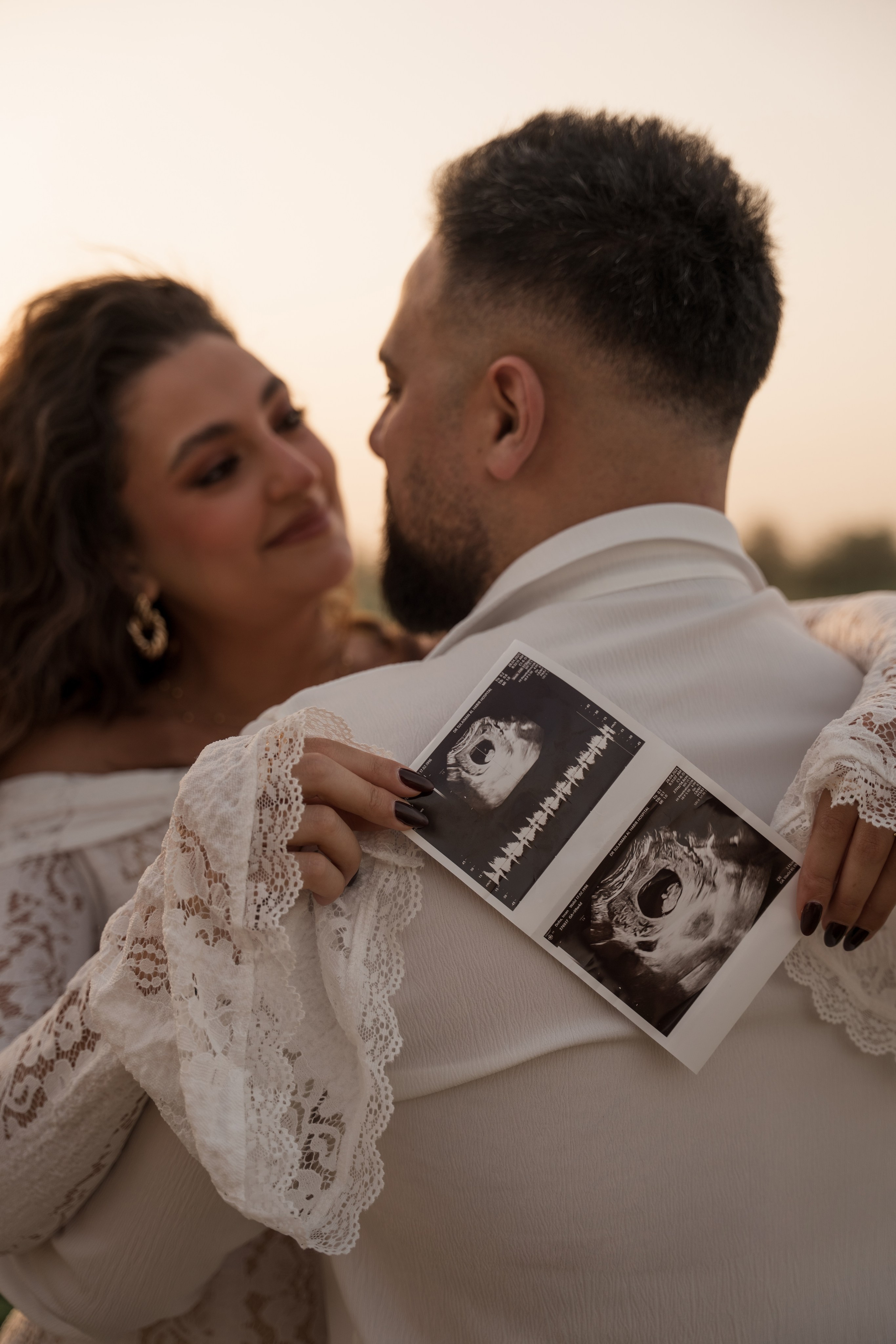 By the Lake of Dreams. Angela Iakovleva — Family Photographer in Dubai