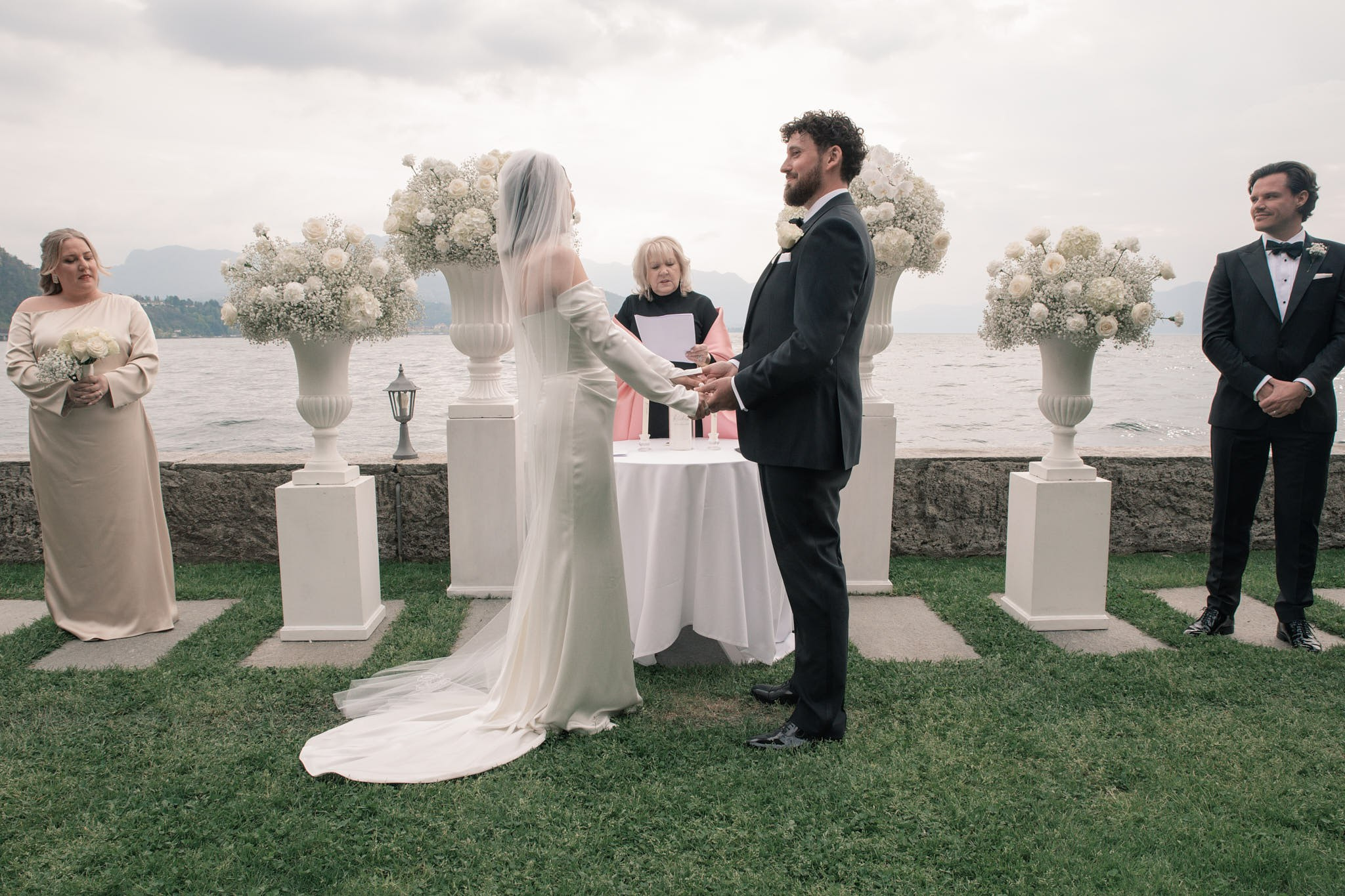Roxie & Richard Wedding. Fotografo matrimonio Lago di Como Ferrari Media Production