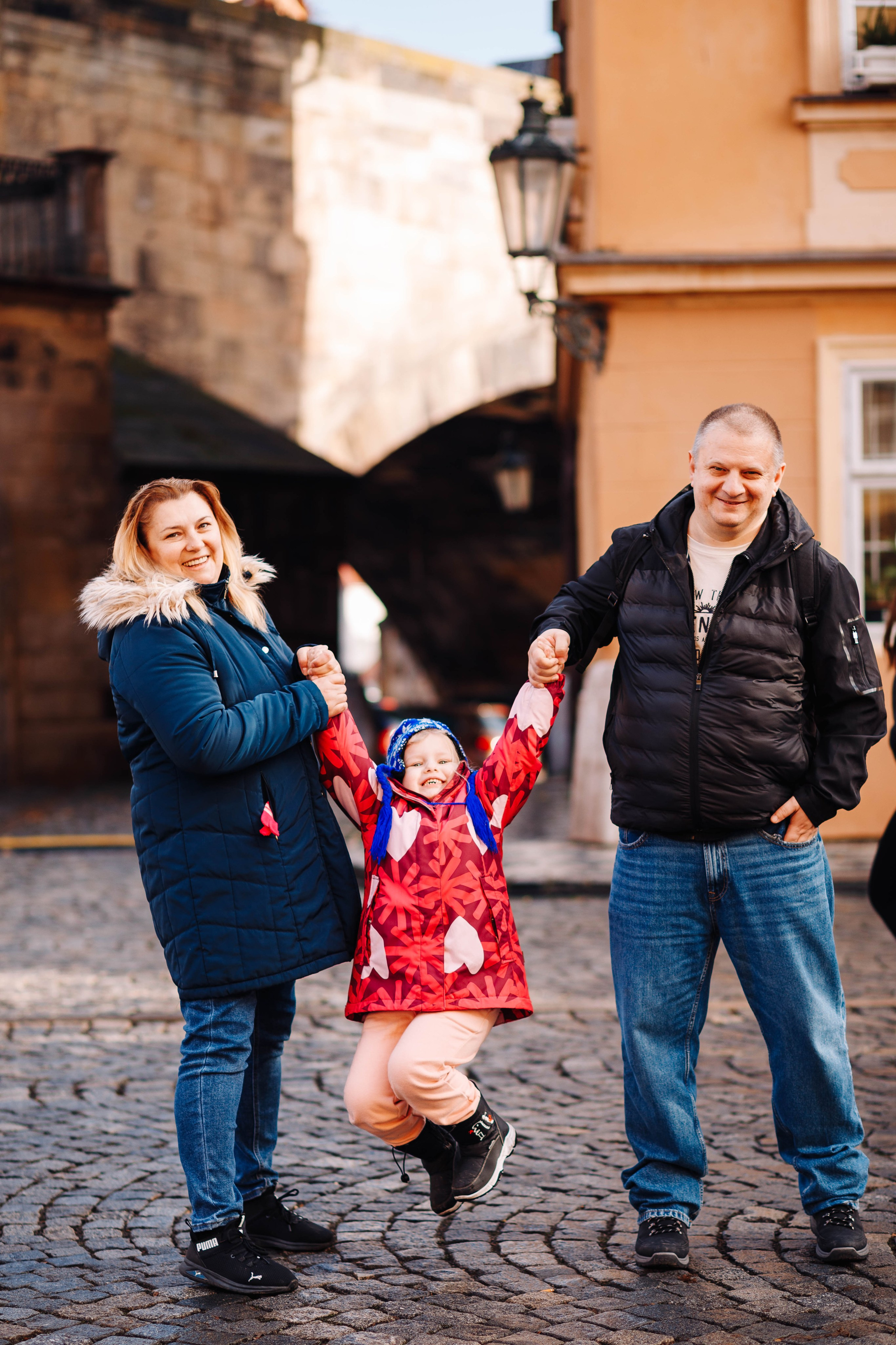 Family photoshoot. Photographer in Prague for tourists