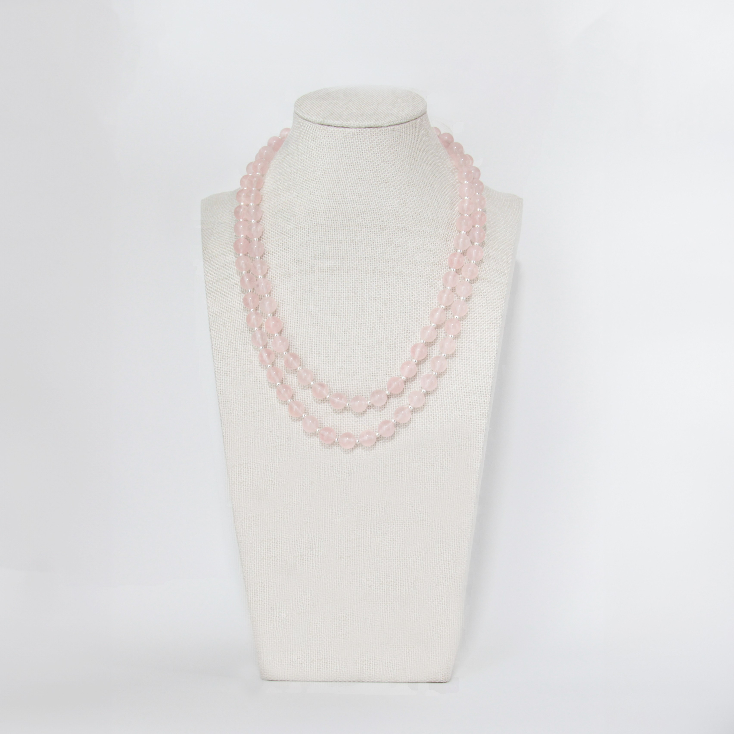 Rose quartz. Современнные и актикварные украшения в Барселоне, Москве и Санкт-Петербурге