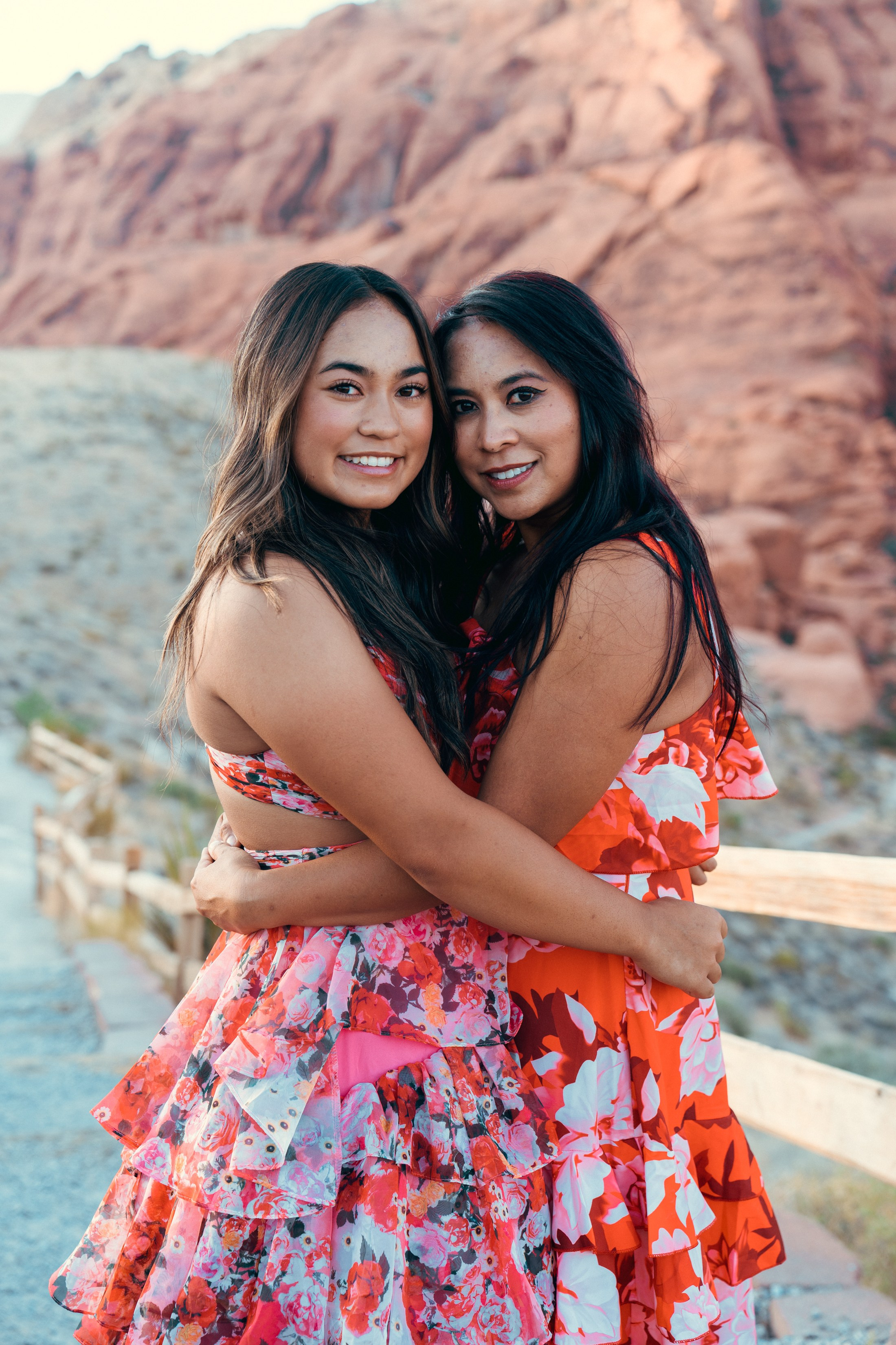 Esther&her family. Wedding & elopement photographer Viktoriya Kravtsov. Las Vegas