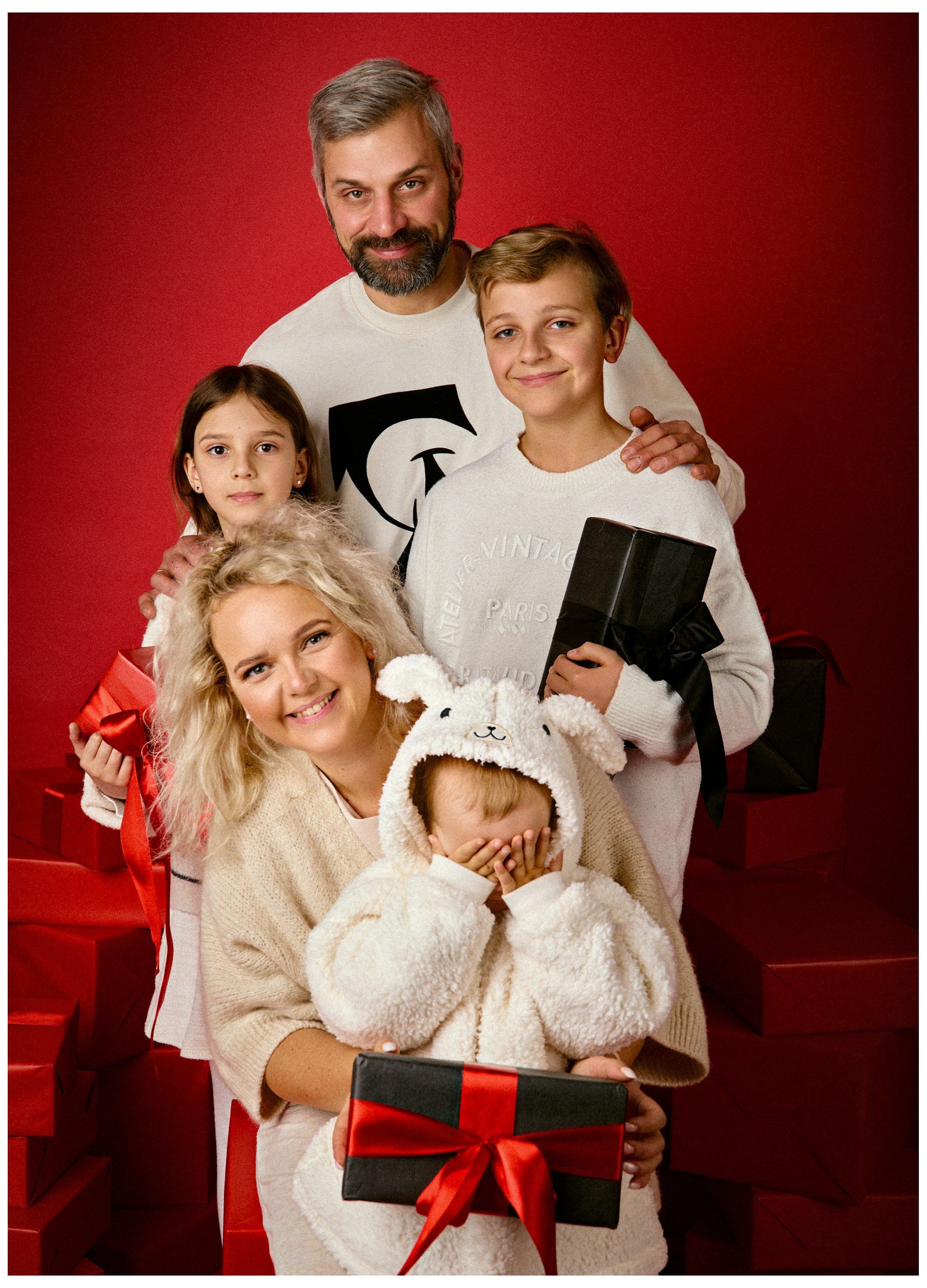 PORTFOLO. Profesionalus fotografas Vilniuje. Asmeninės ir šeimos fotosesijos, vestuvių, krikštynų bei renginių fotografavimas, produktų fotografija