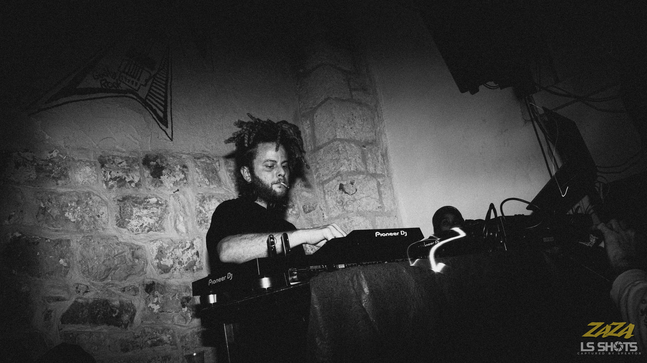 ZAZA — וייב איש. LS Shots official site