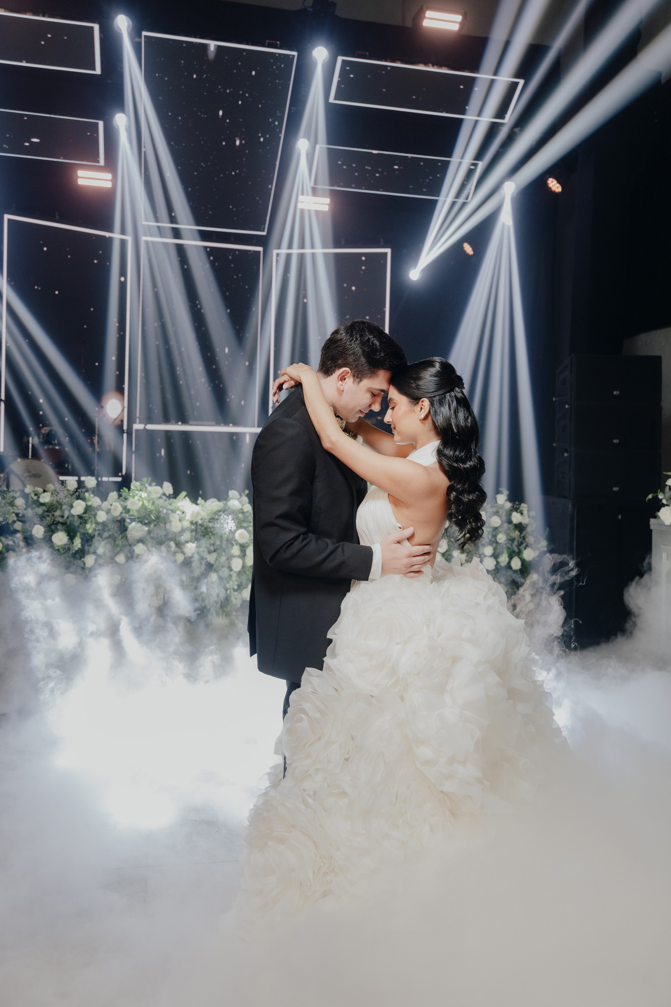 Sofia & Stefan. UNTERCIO BODAS