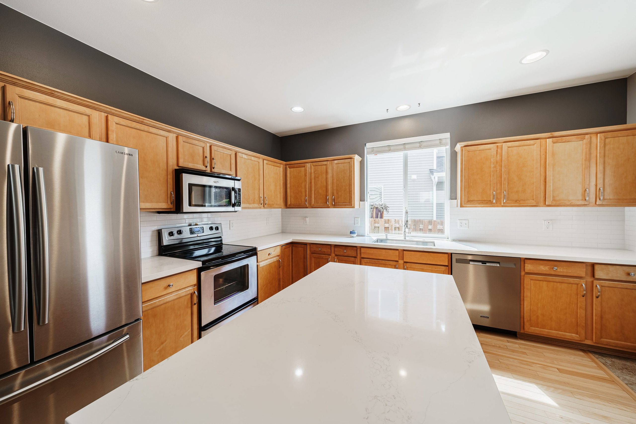 Real Estate photography. Washington state. EVAN ARISTOV WEDDING PHOTOGRAPHY — Seattle Wedding Photographer